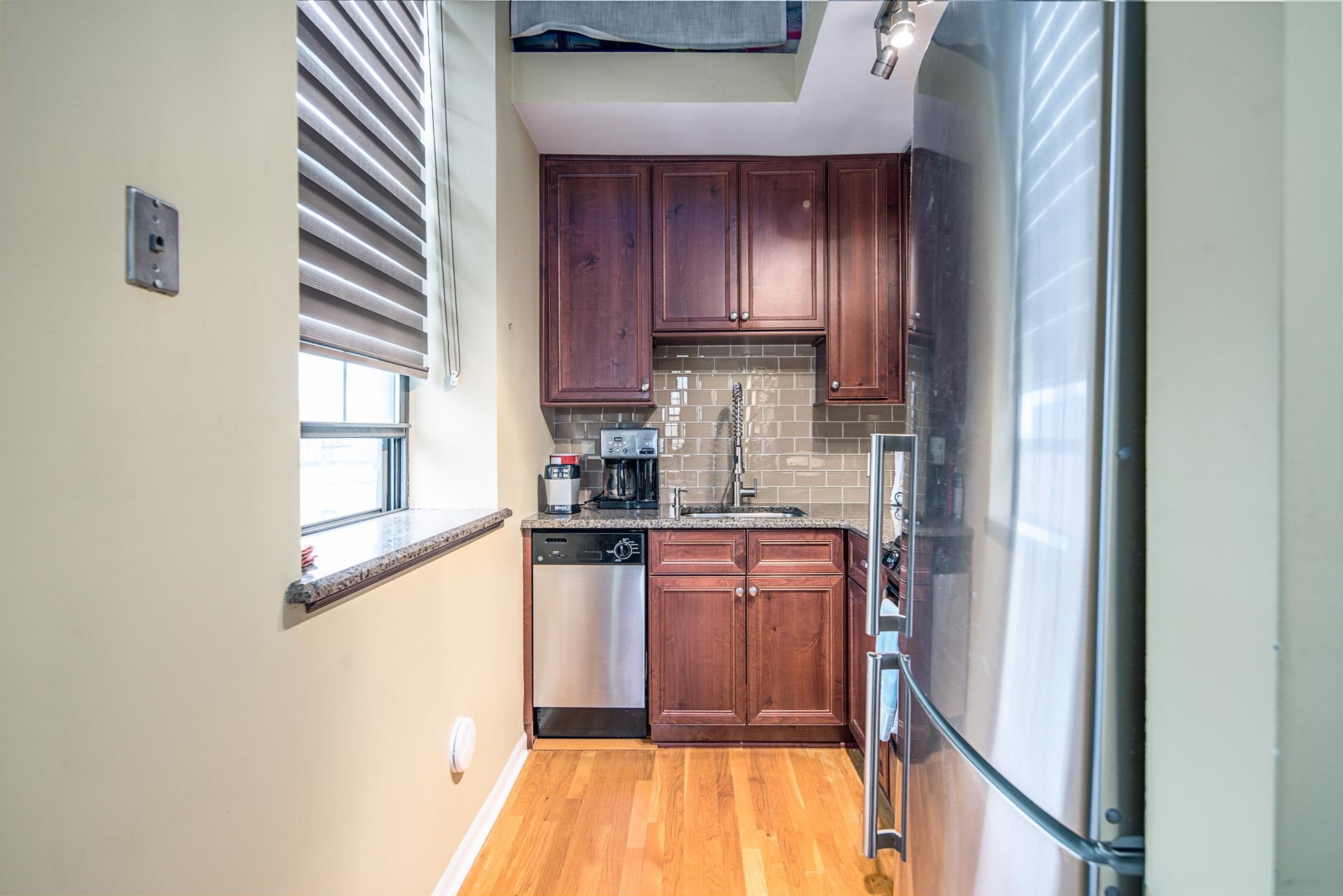 1015 GRAND ST Unit: 4G