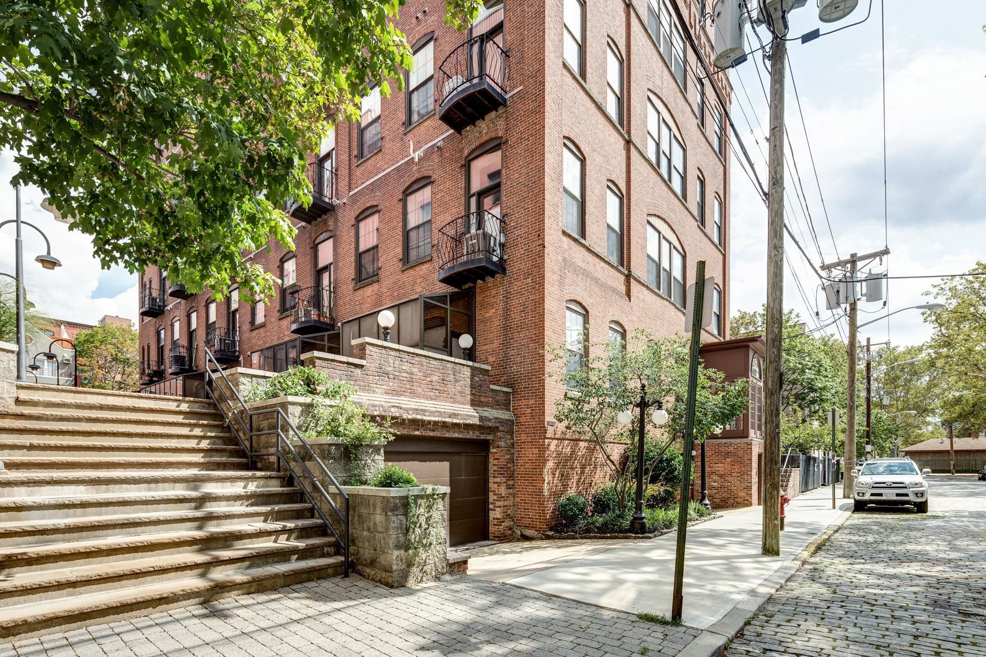 1015 GRAND ST Unit: 4G