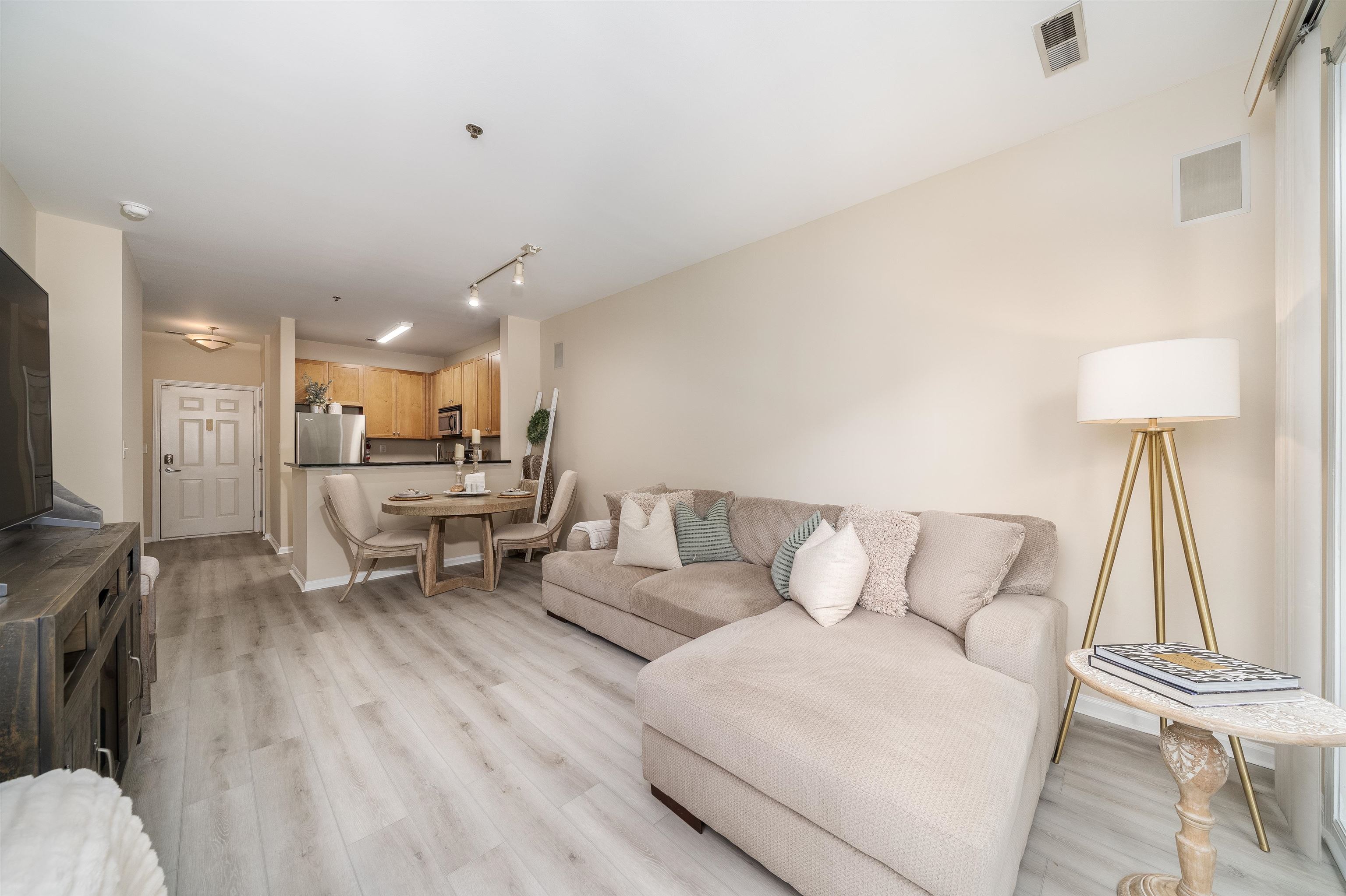 24 AVENUE AT PORT IMPERIAL Unit: 112