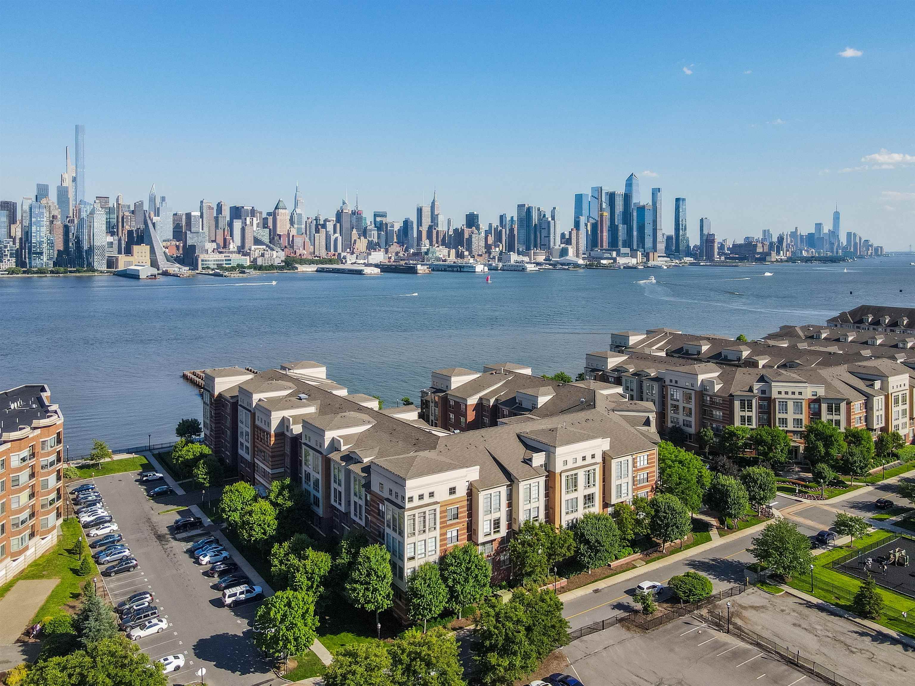 24 AVENUE AT PORT IMPERIAL Unit: 112