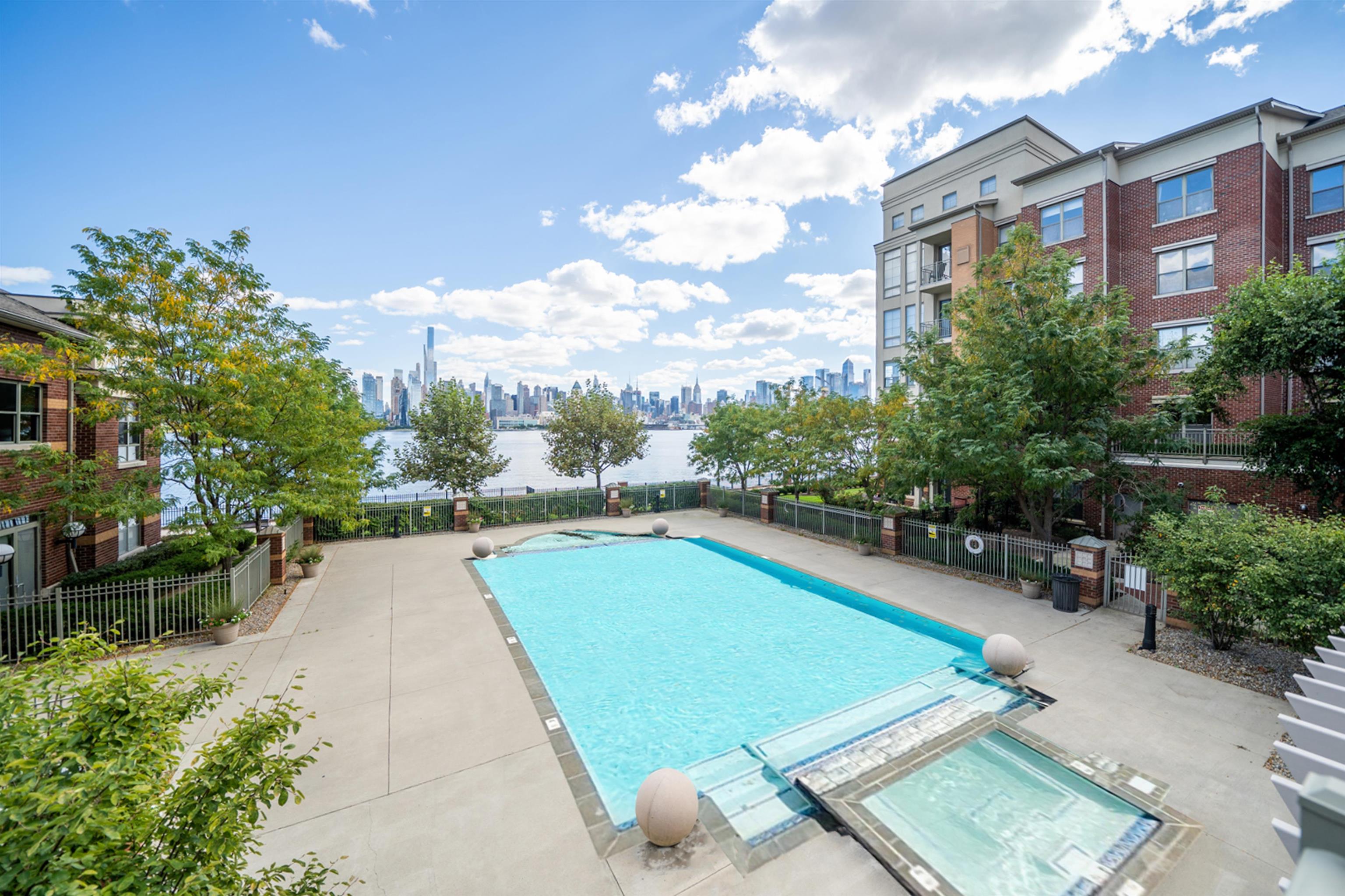 24 AVENUE AT PORT IMPERIAL Unit: 112