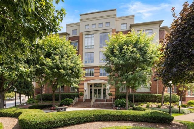 24 AVENUE AT PORT IMPERIAL Unit: 112