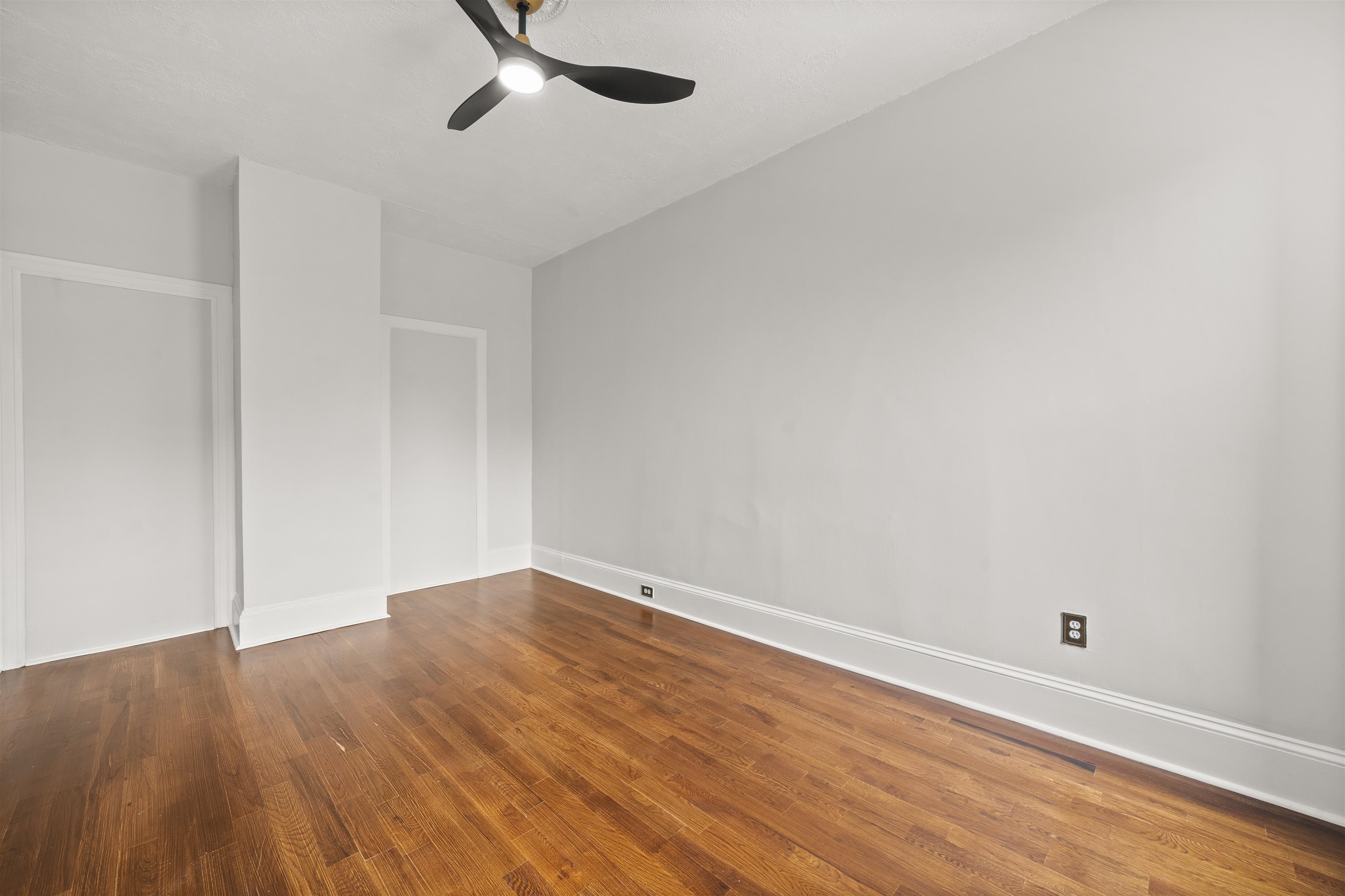 309 SUMMIT AVE