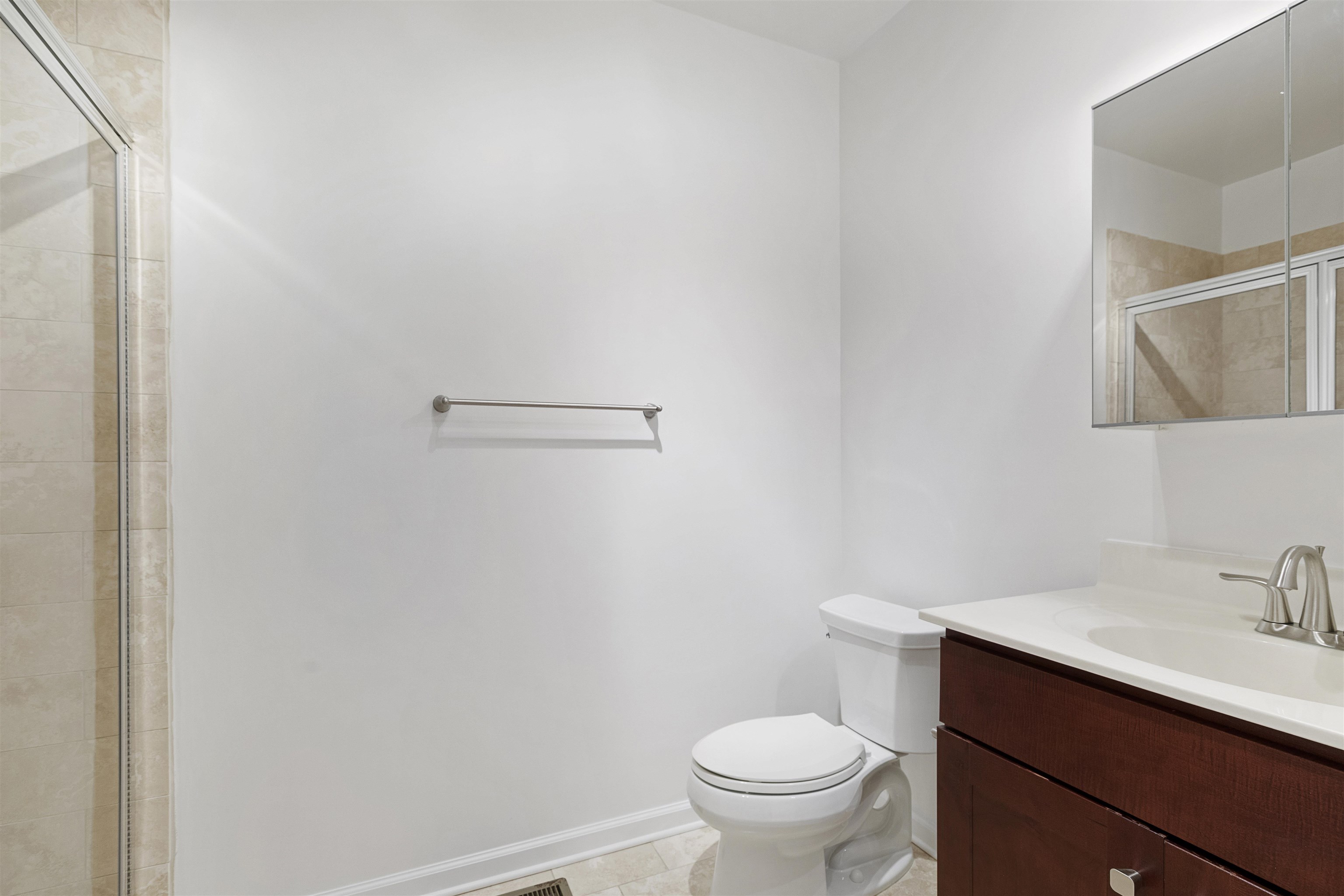 443-1 WHITON ST Unit: 1