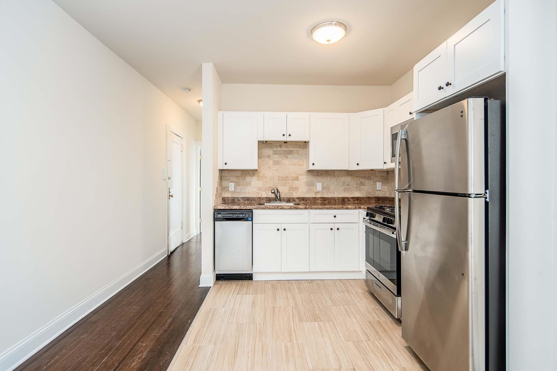 86 CHARLES ST Unit: 104