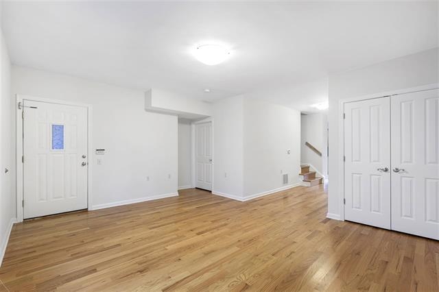 437-1 WHITON ST Unit: 1