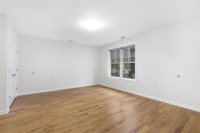 437-1 WHITON ST Unit: 1