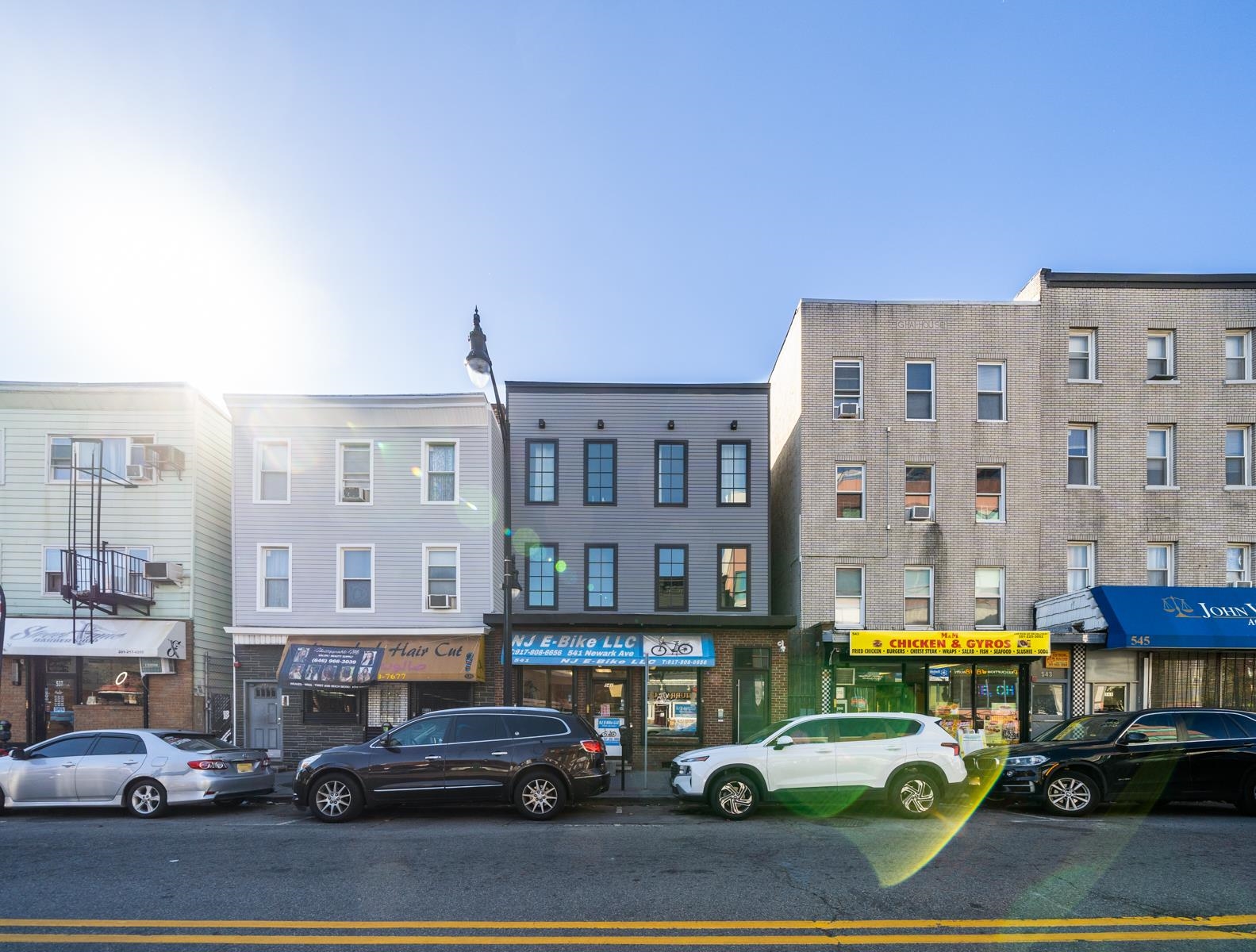541 NEWARK AVE Unit: 2R