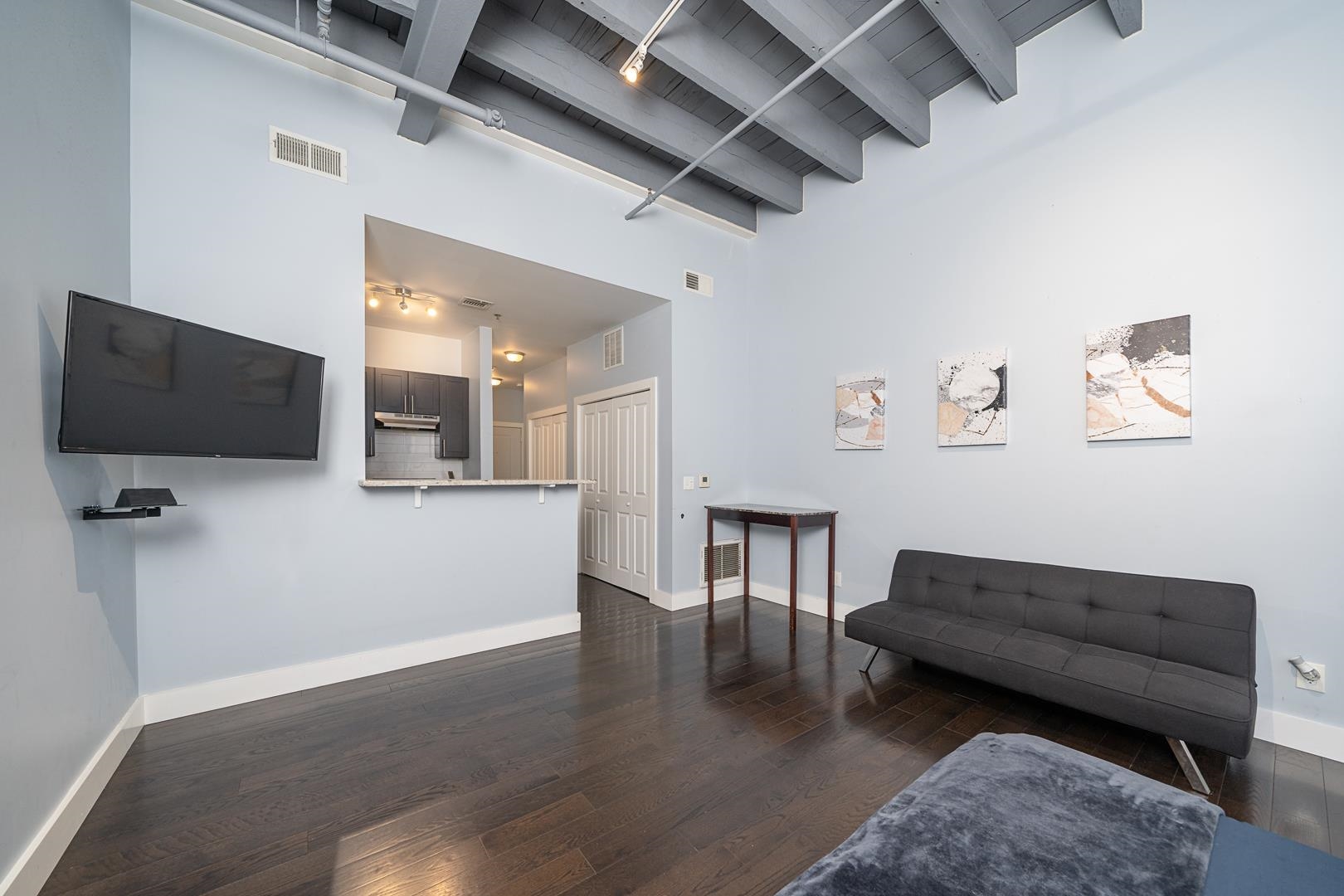 235 ORIENT AVE Unit: 8