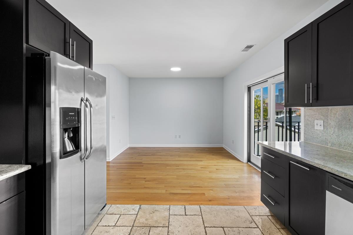 437-2 WHITON ST Unit: 2
