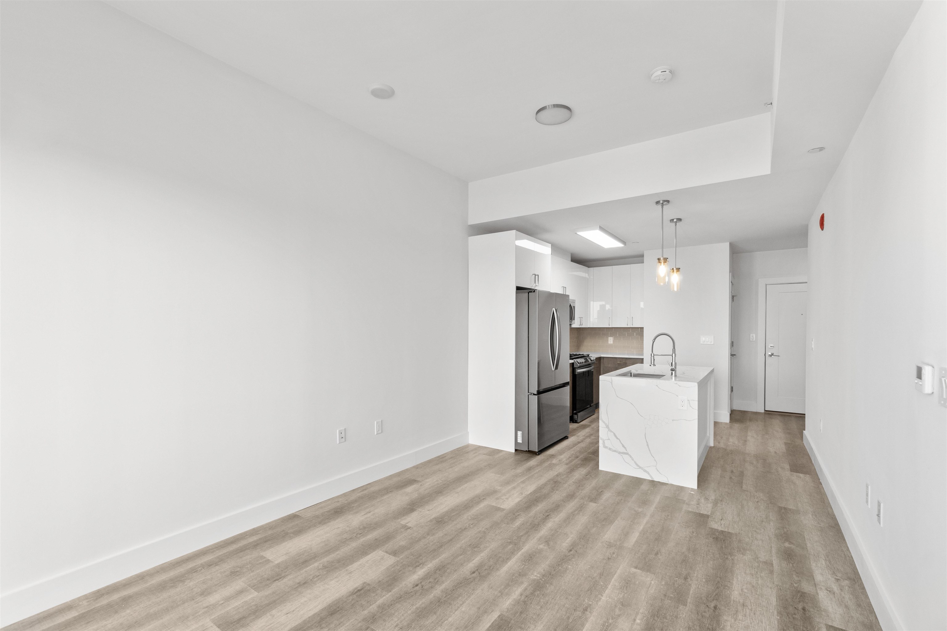 412 WHITON ST Unit: 307