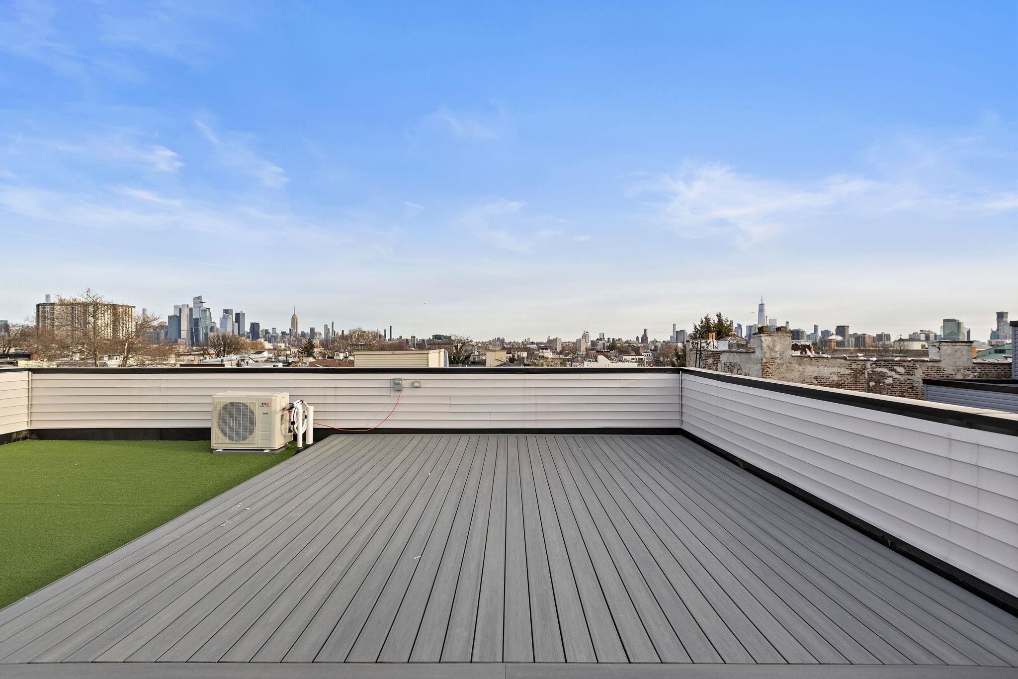 192 CAMBRIDGE AVE Unit: 3