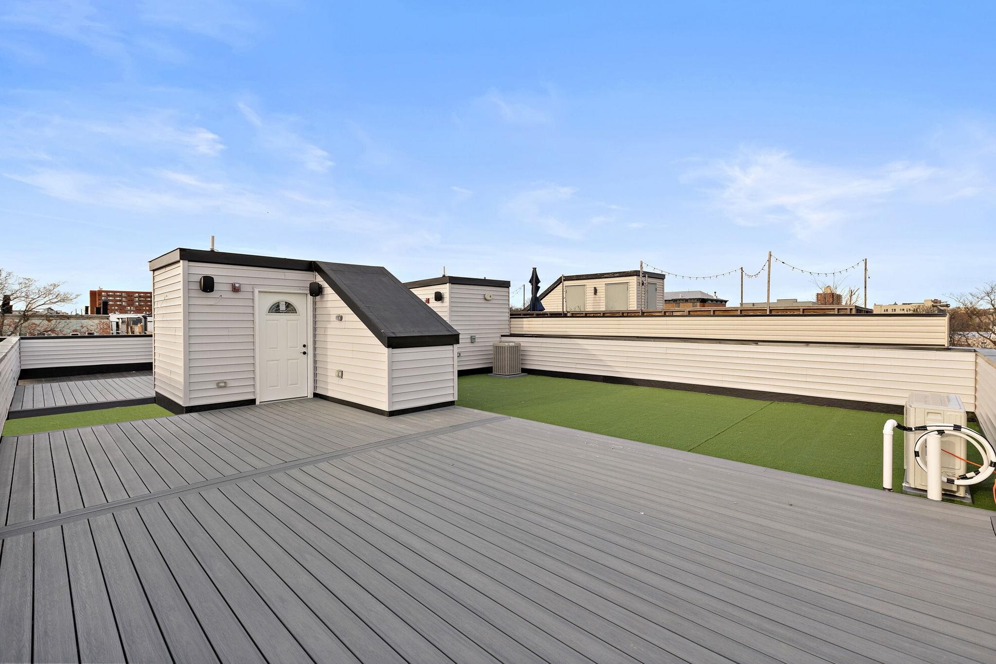 192 CAMBRIDGE AVE Unit: 3