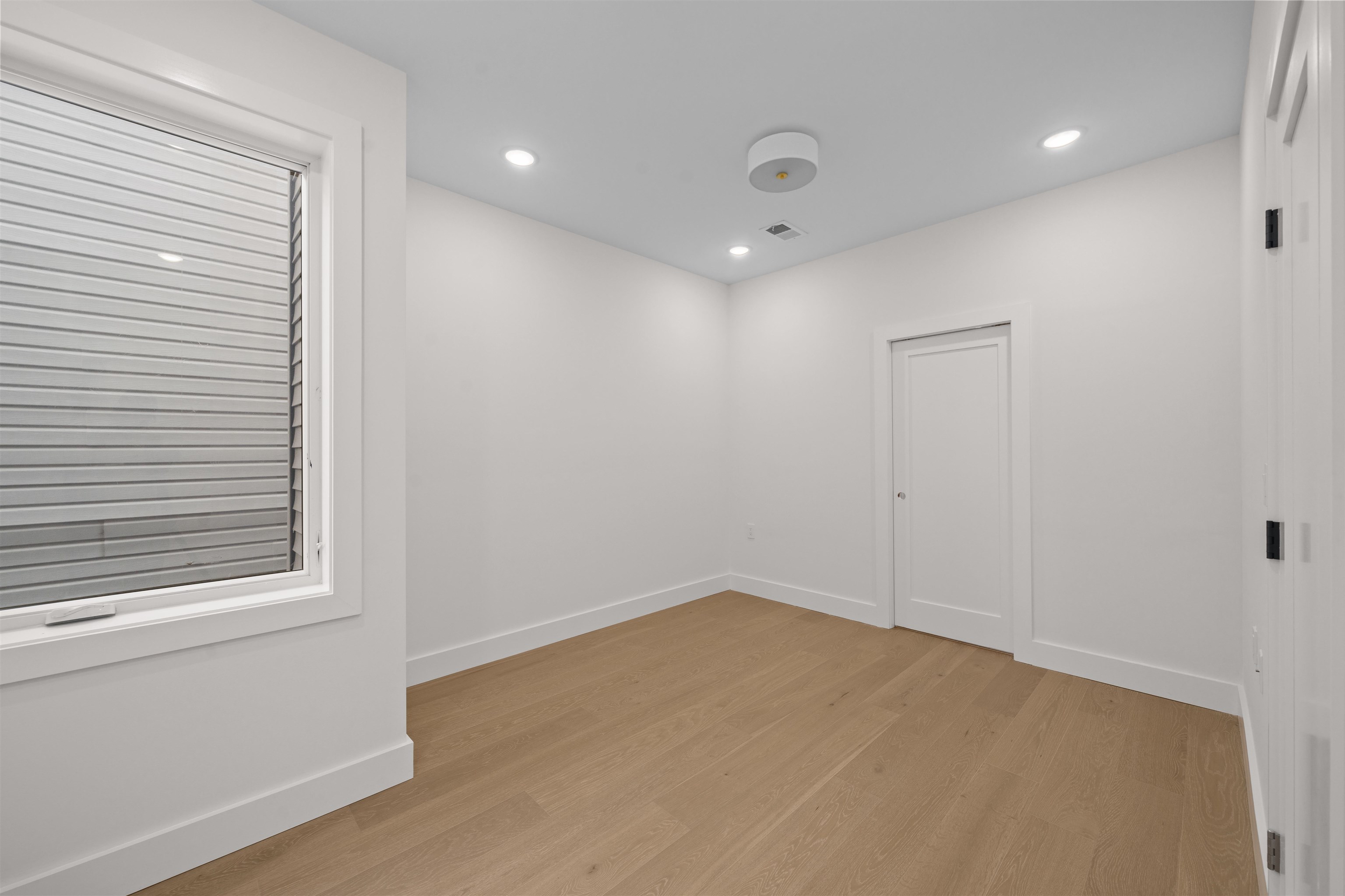 249.5 HALLADAY ST Unit: 2