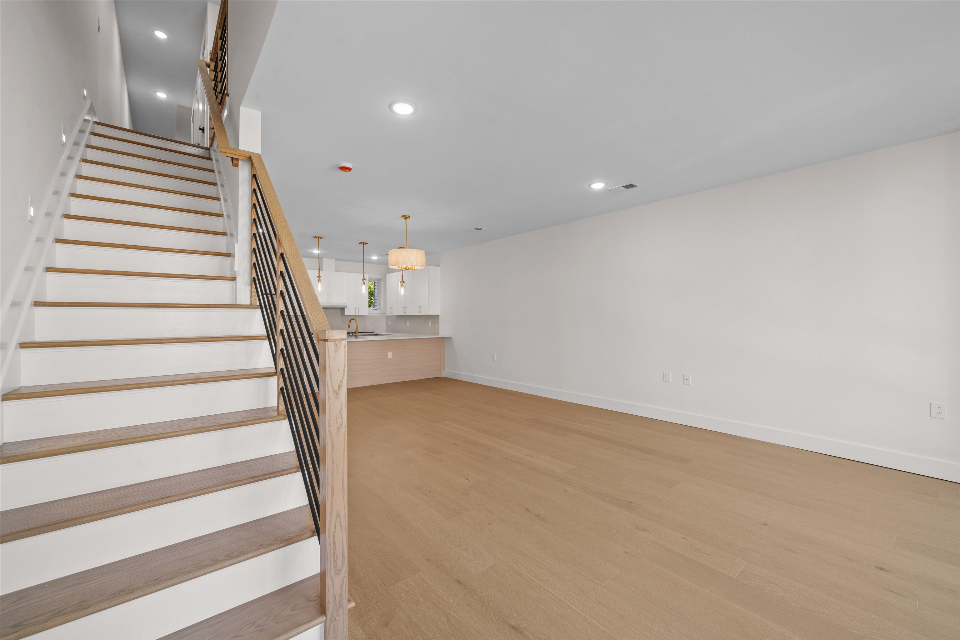 249.5 HALLADAY ST Unit: 2