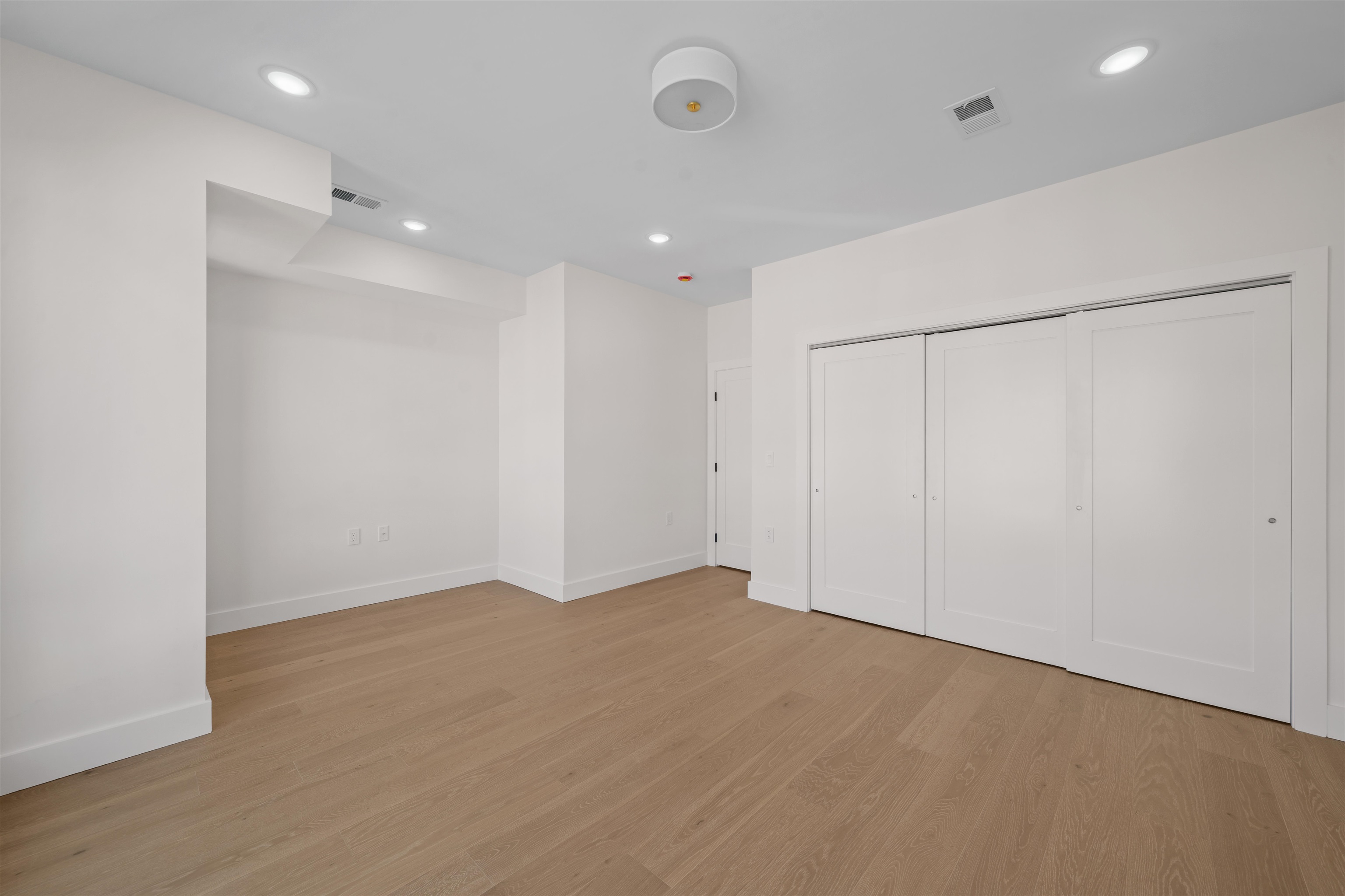 249.5 HALLADAY ST Unit: 2