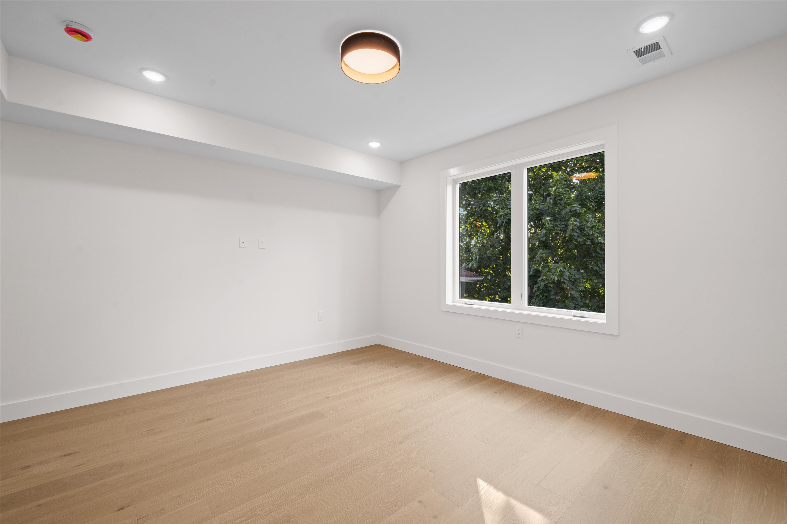249.5 HALLADAY ST Unit: 2