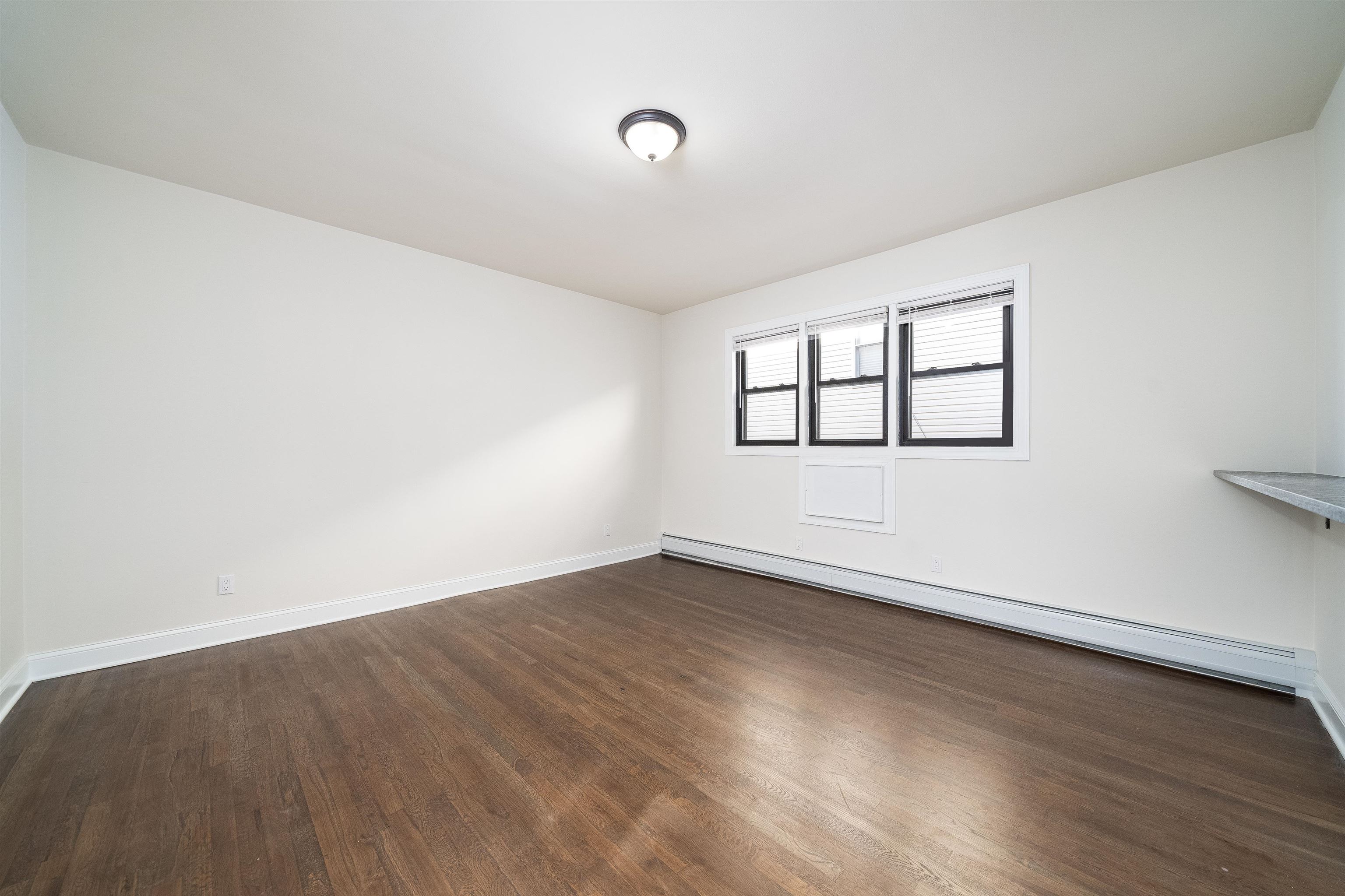 119 TERRACE AVE Unit: 2