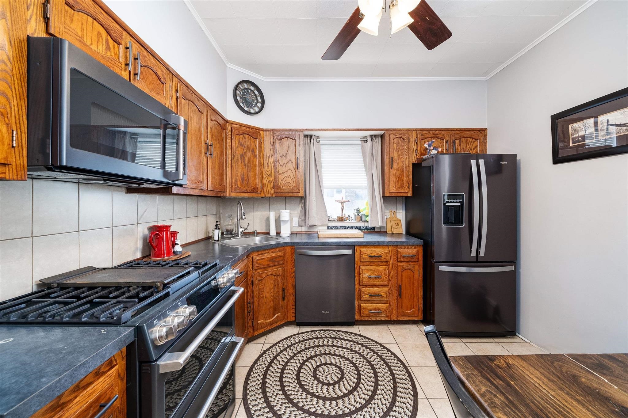 27 RESERVOIR AVE Unit: 2