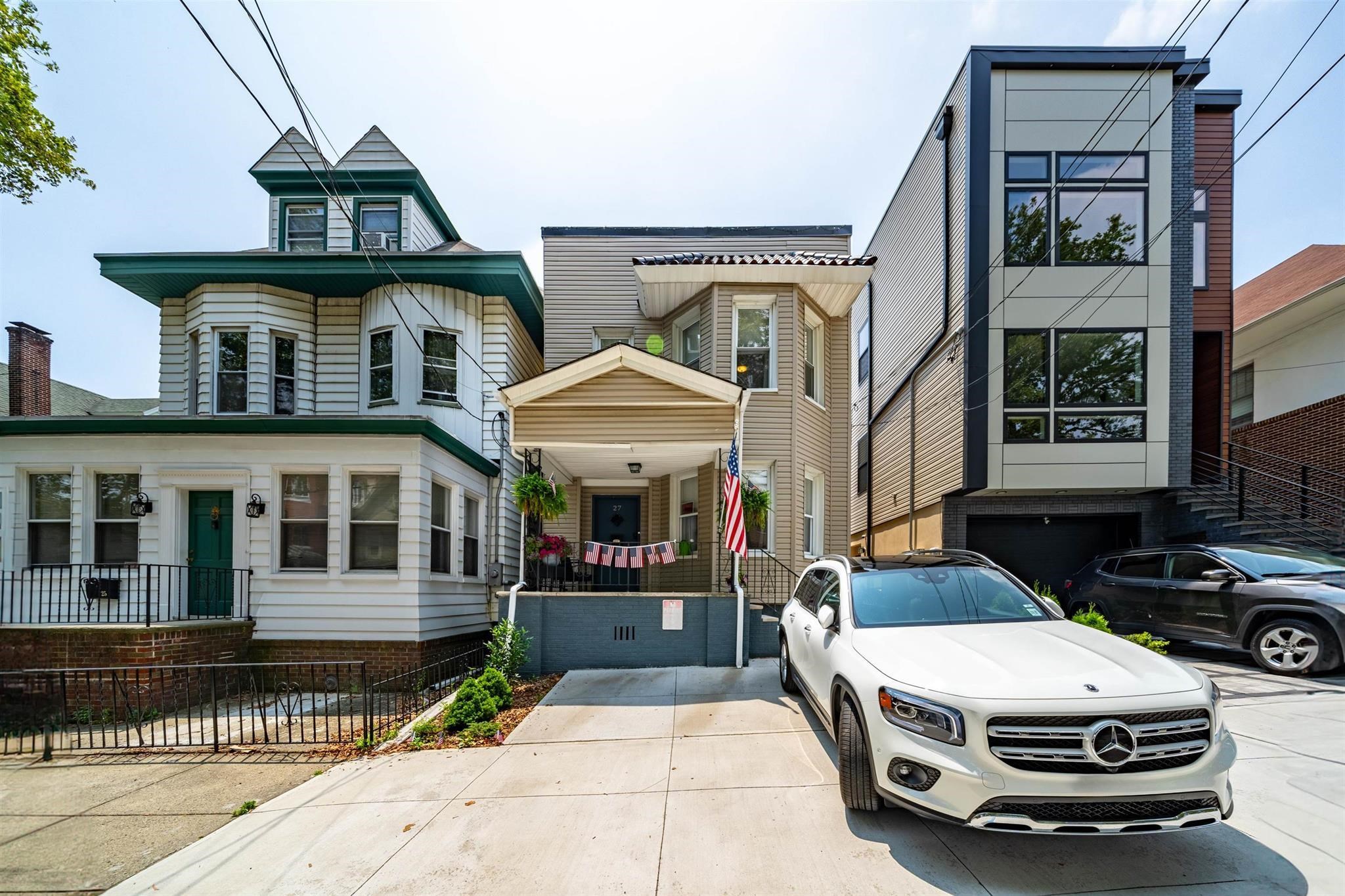 27 RESERVOIR AVE Unit: 2