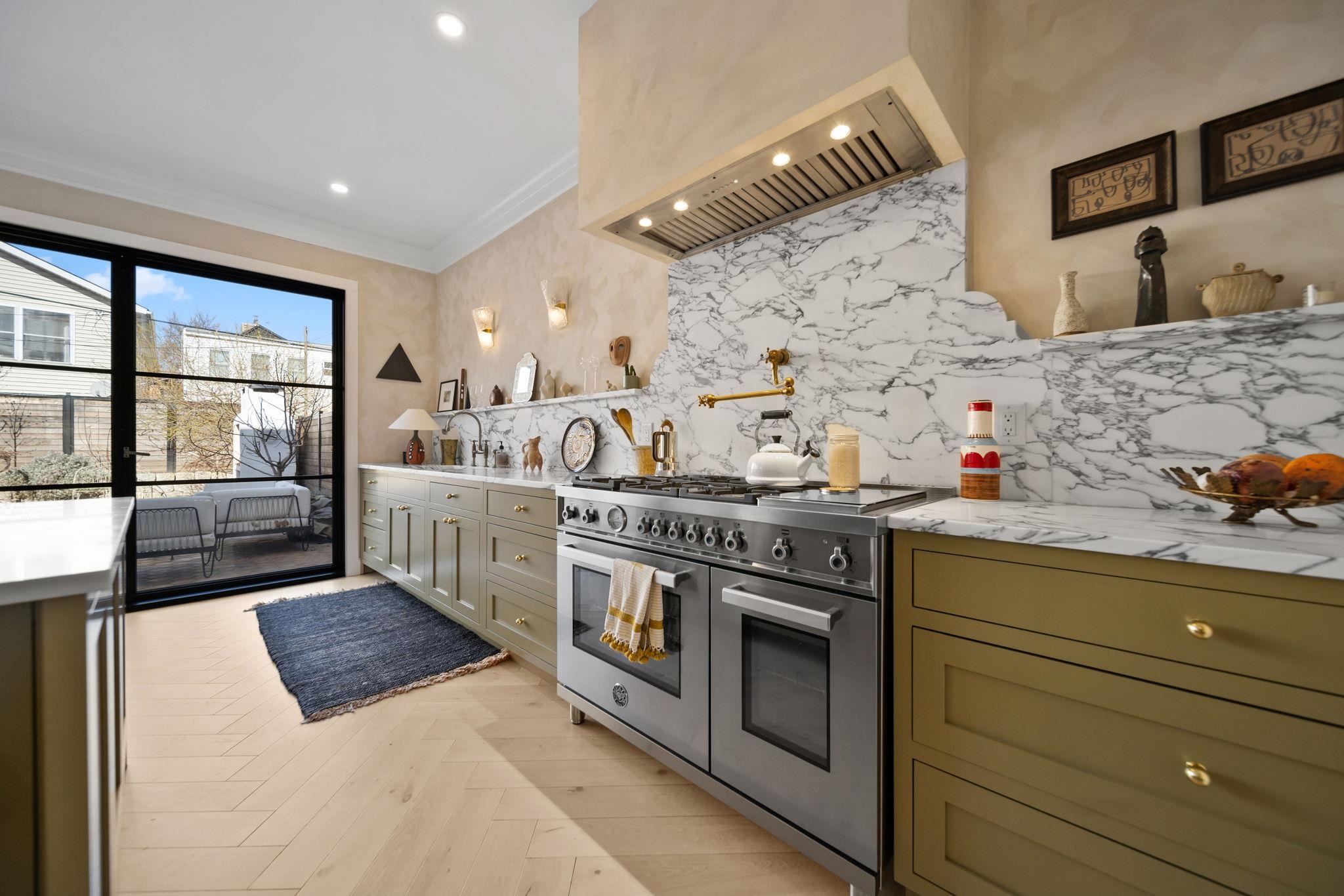 16A PATERSON ST