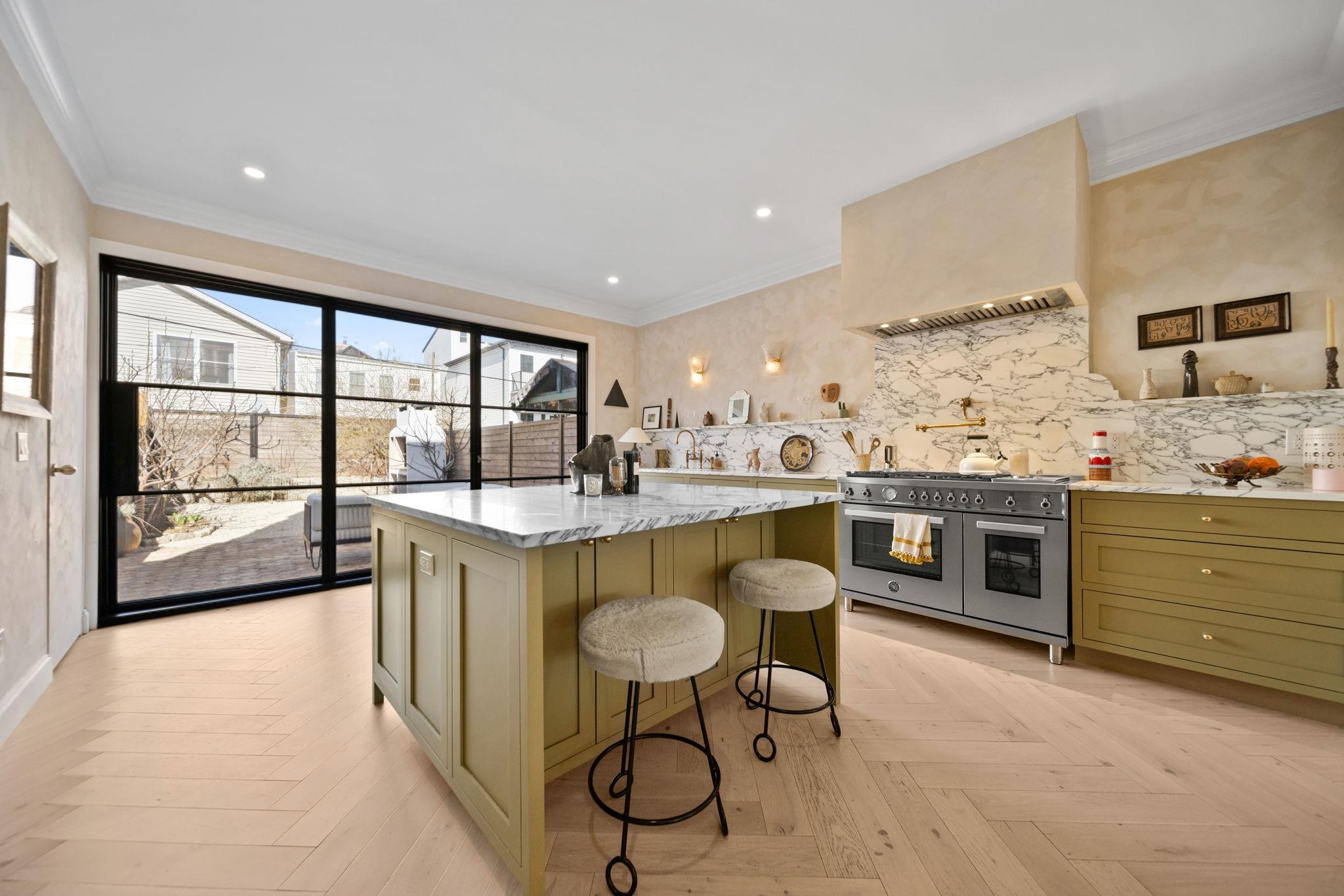 16A PATERSON ST