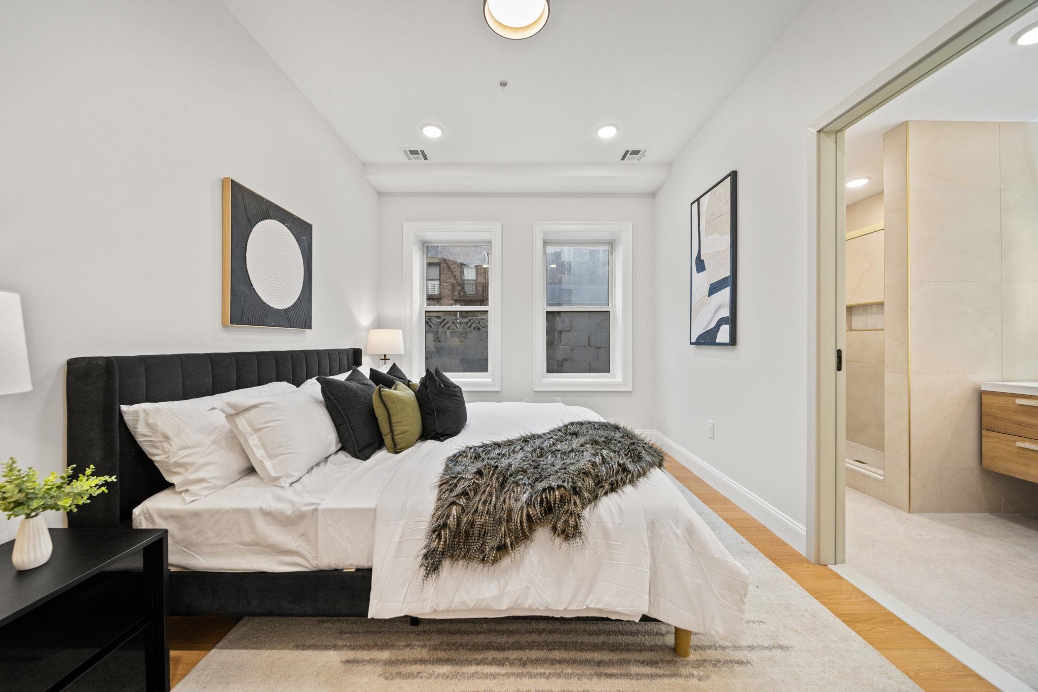 192 CAMBRIDGE AVE Unit: 1