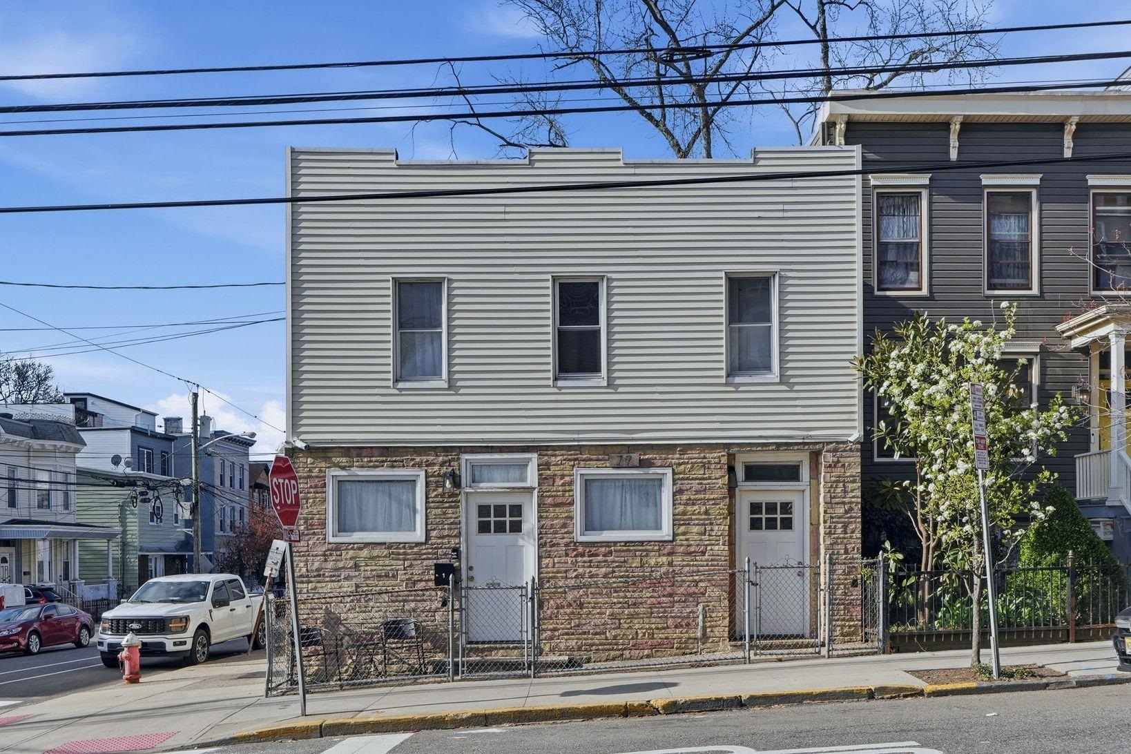 77 CONGRESS ST Unit: 2