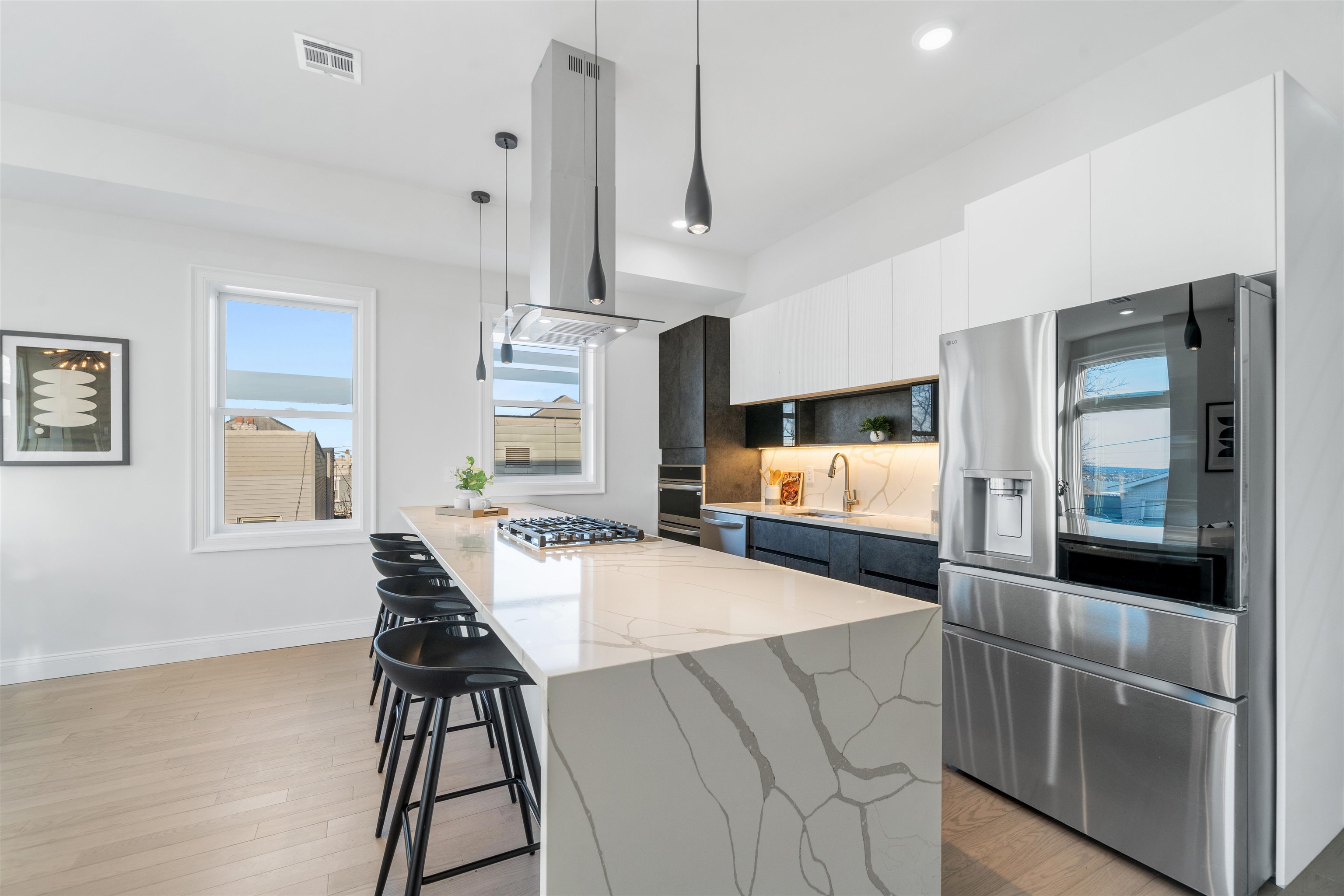 272 TERRACE AVE Unit: B