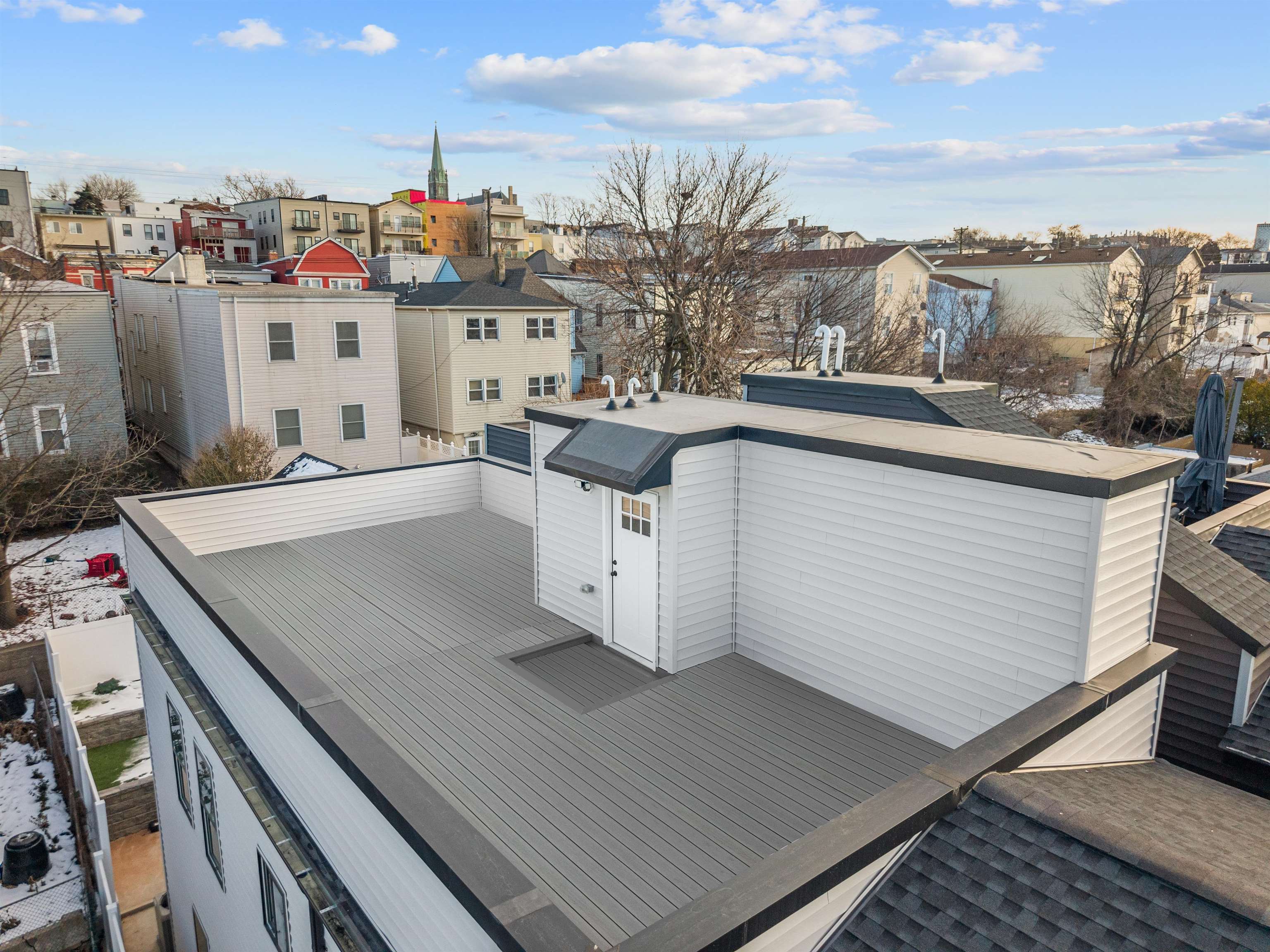 272 TERRACE AVE Unit: B