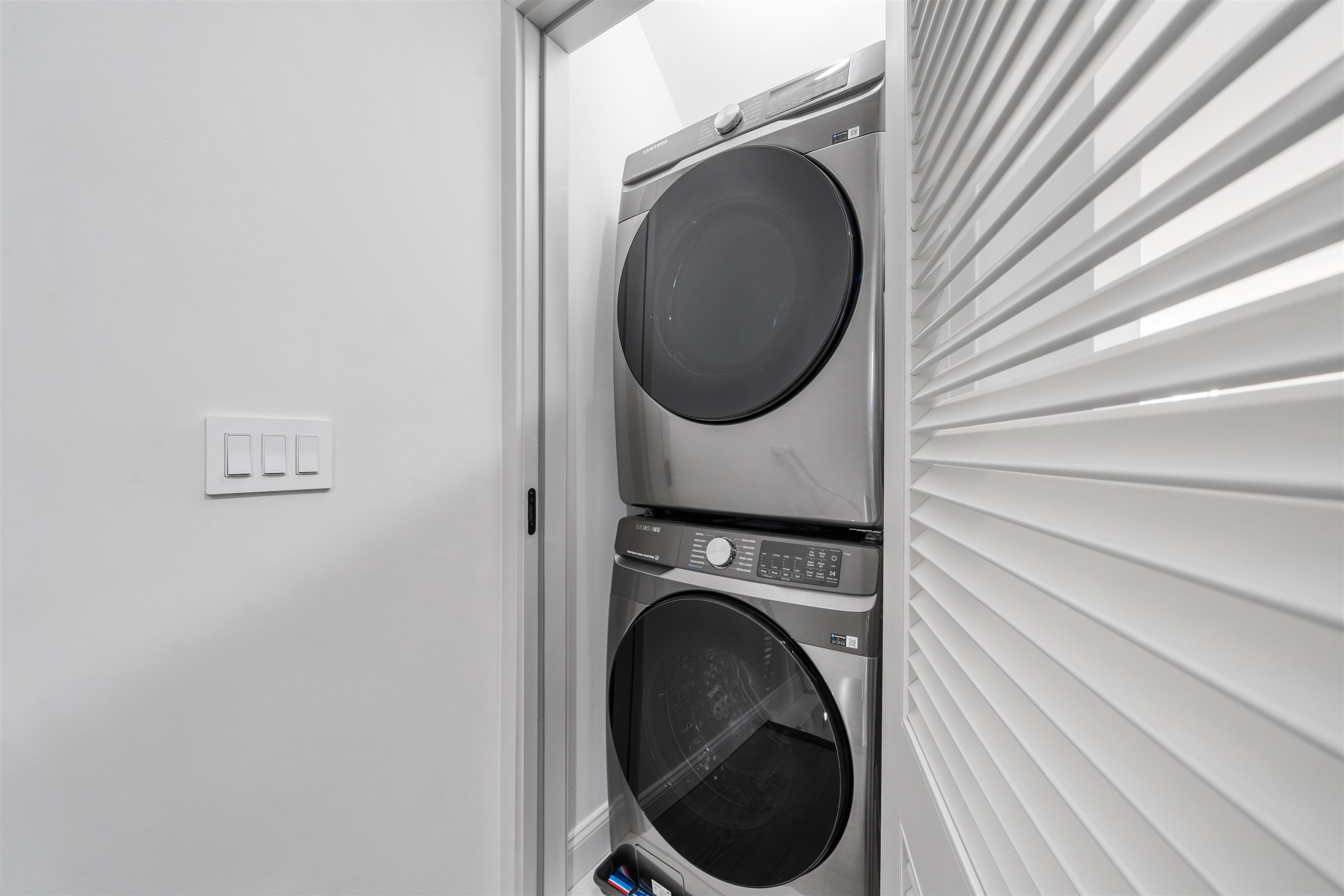 272 TERRACE AVE Unit: A