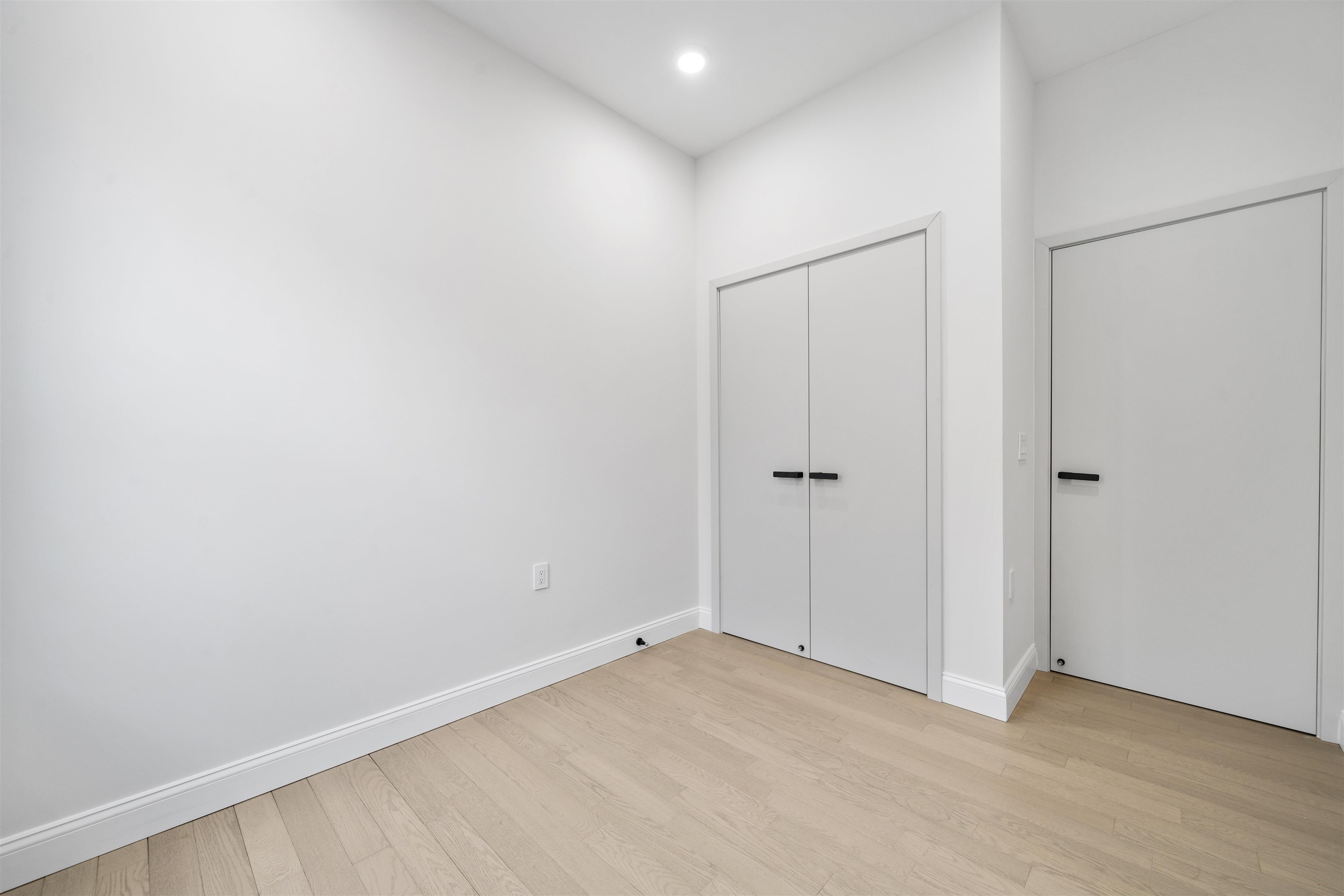 272 TERRACE AVE Unit: A