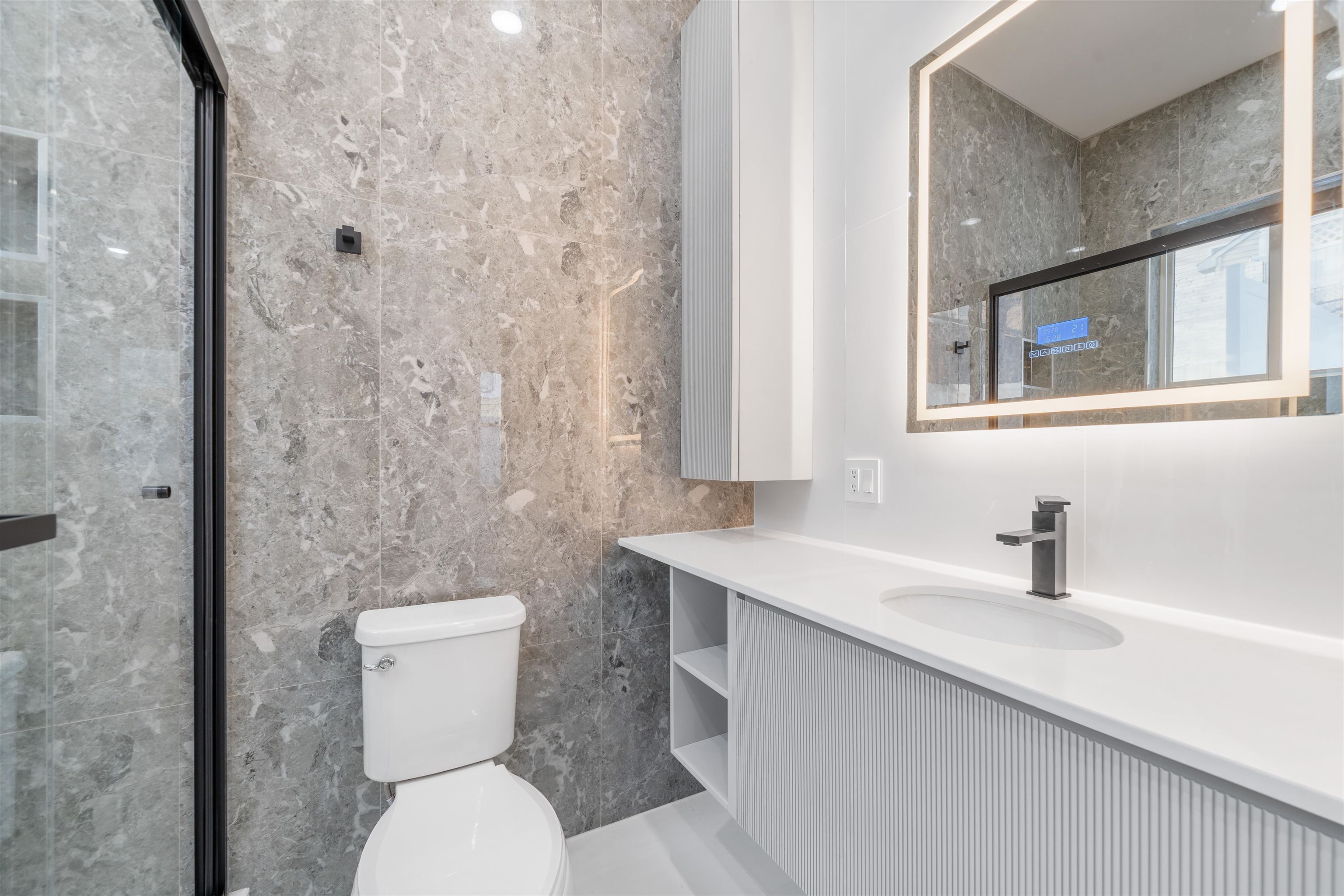 272 TERRACE AVE Unit: A