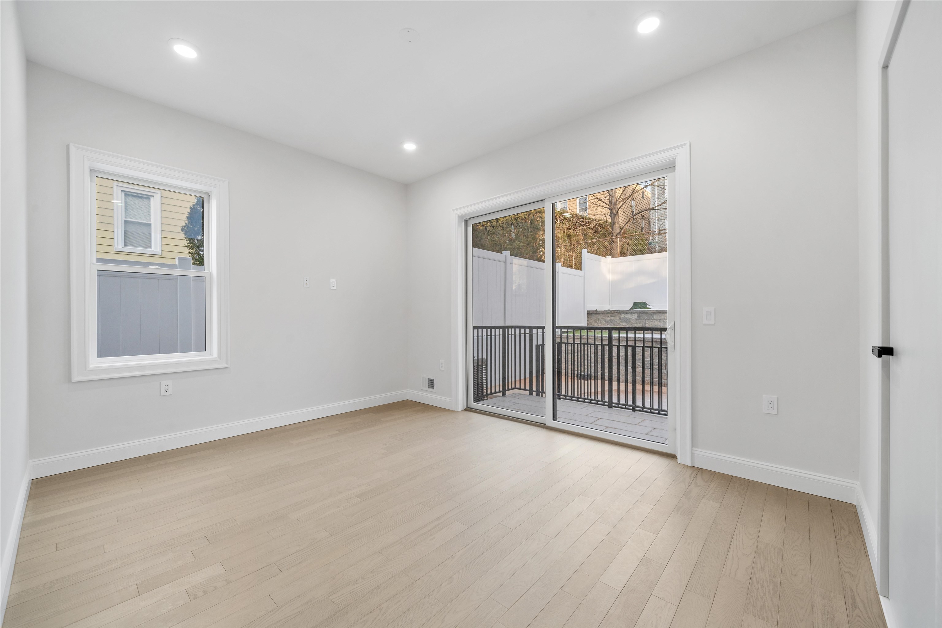 272 TERRACE AVE Unit: A