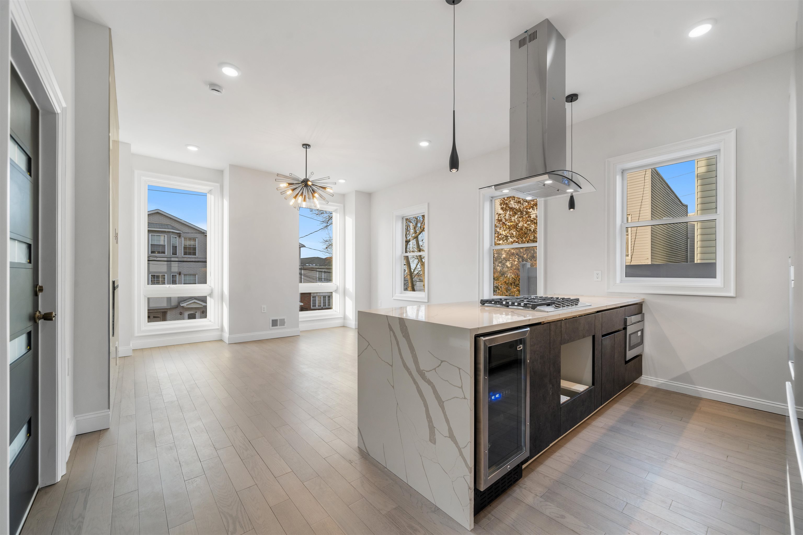 272 TERRACE AVE Unit: A