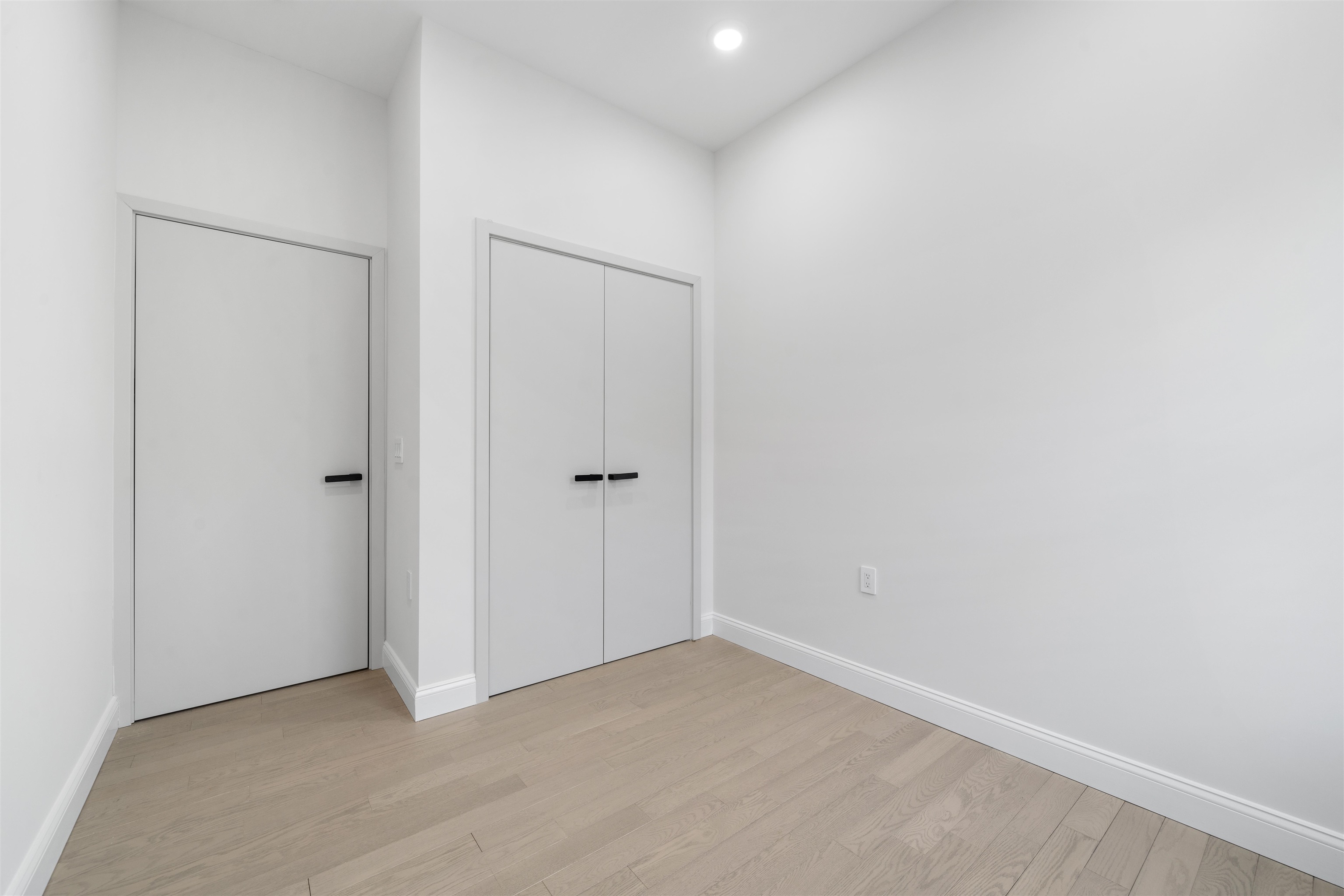 272 TERRACE AVE Unit: A