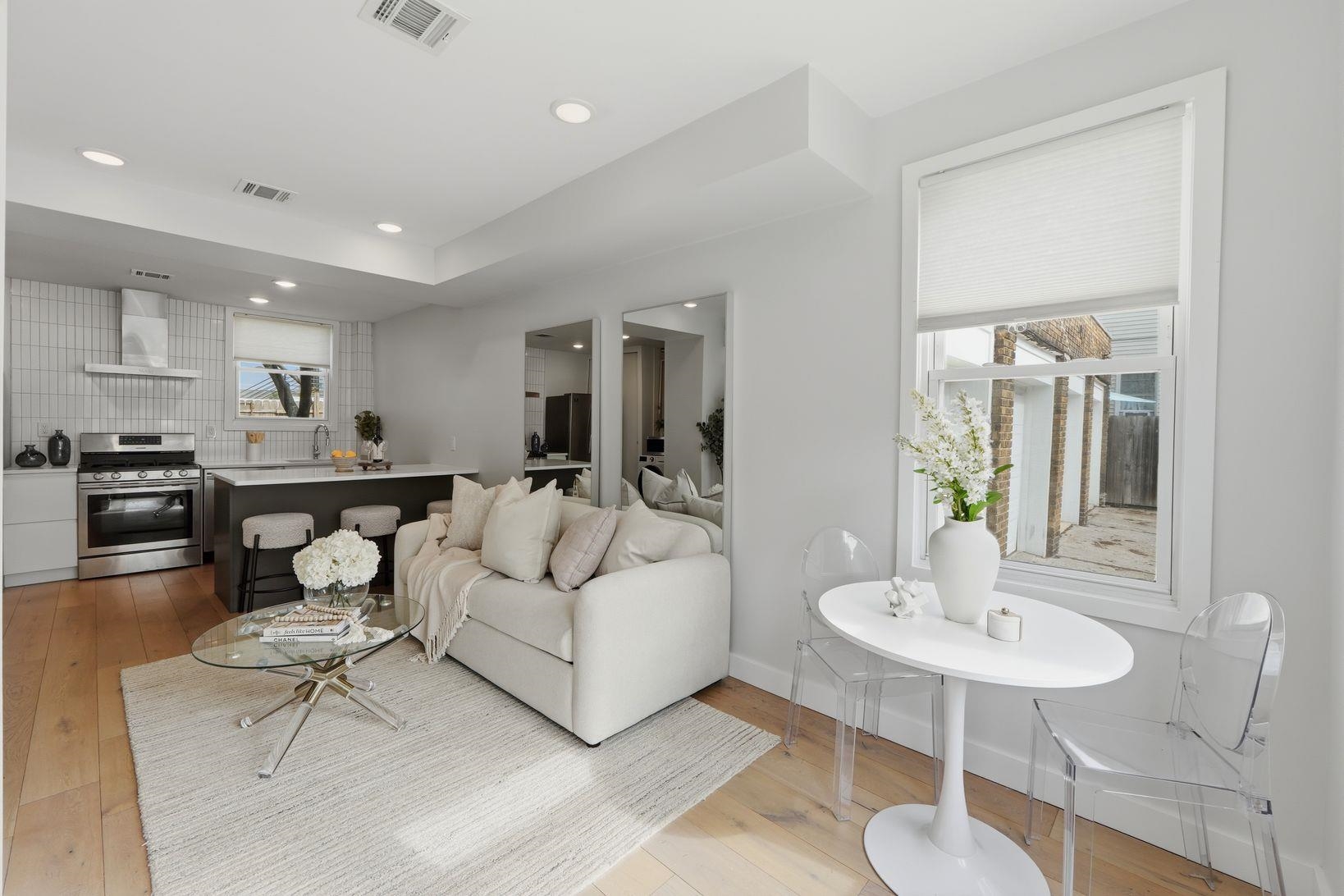 77 CONGRESS ST Unit: 3
