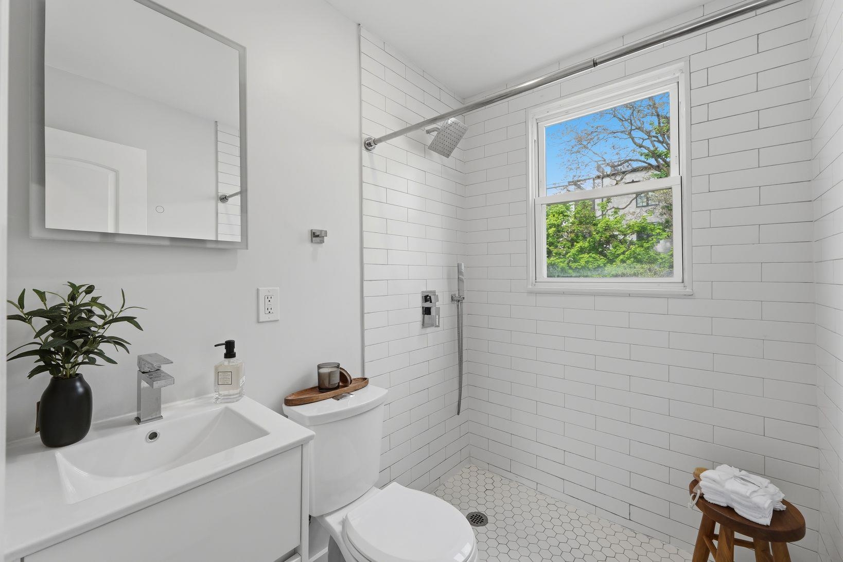 77 CONGRESS ST Unit: 3
