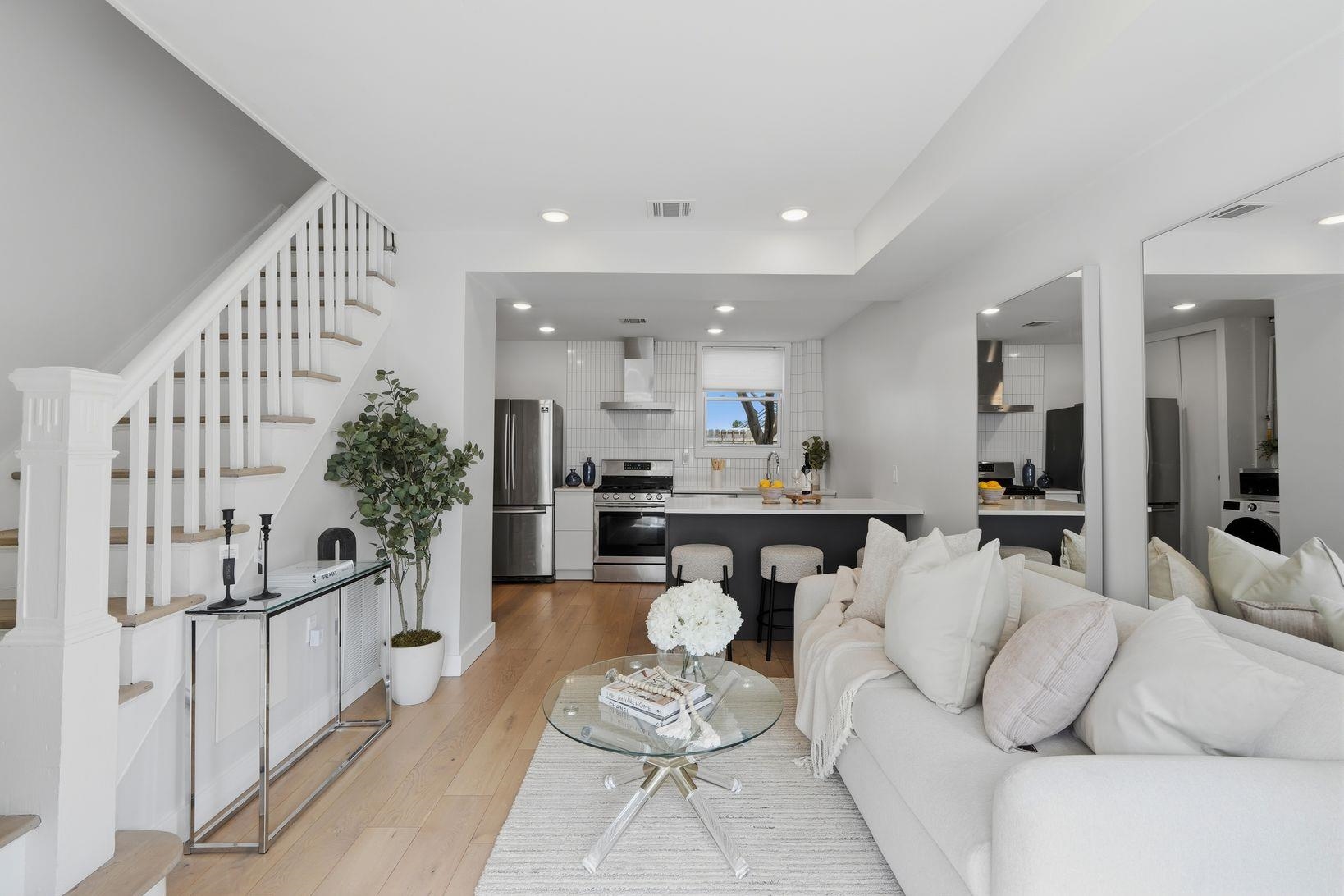 77 CONGRESS ST Unit: 3