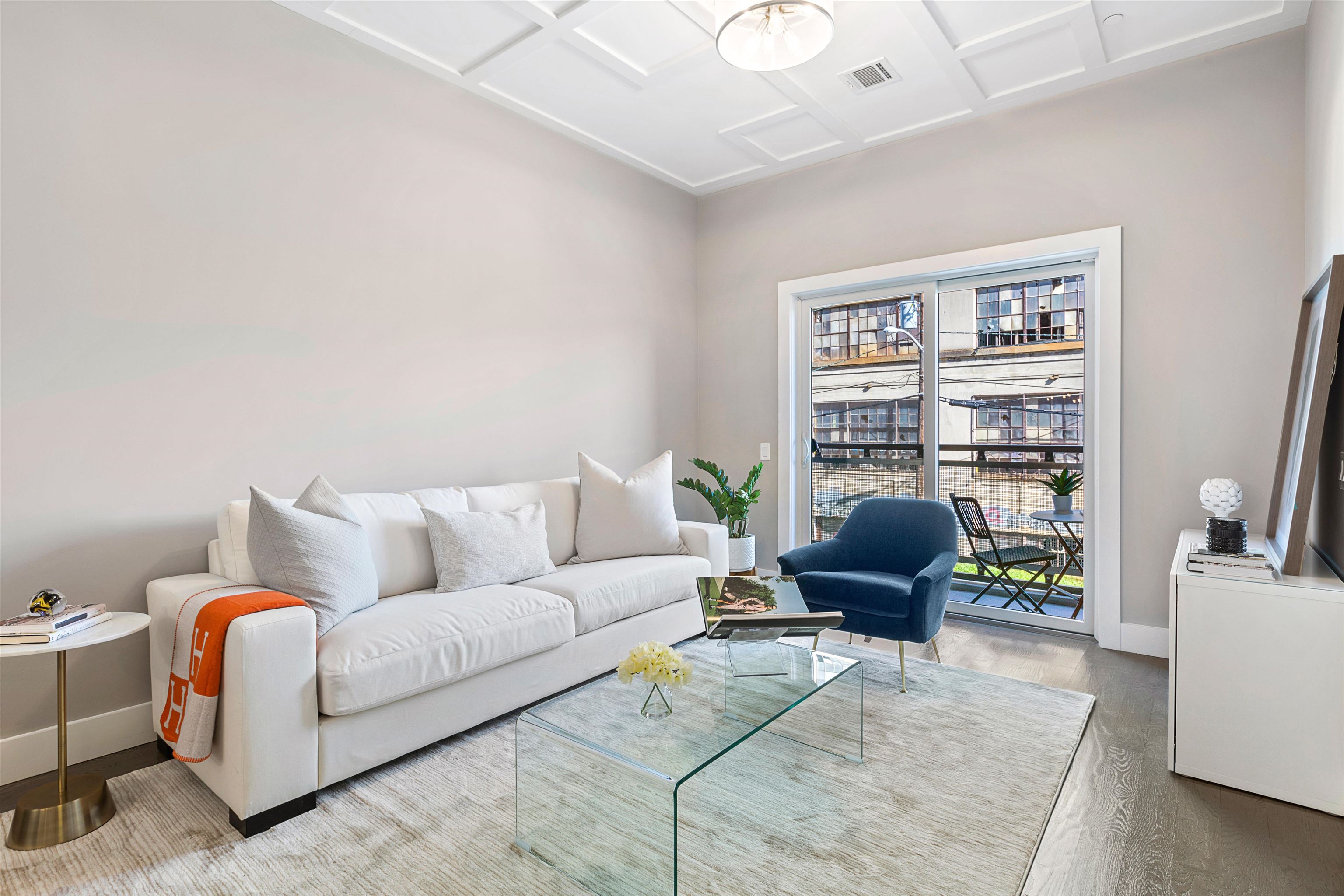 313 PINE ST Unit: 207