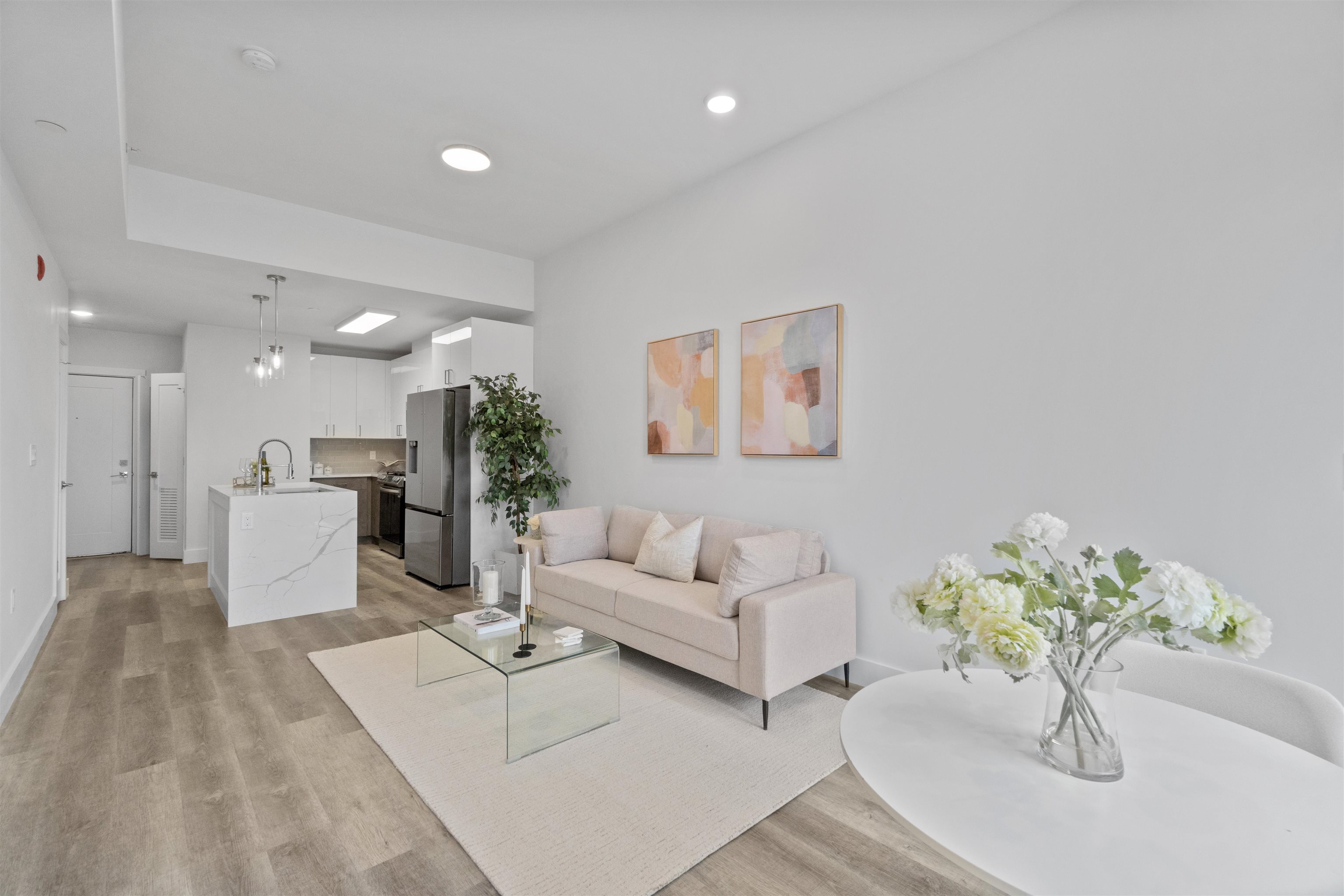 412 WHITON ST Unit: 707