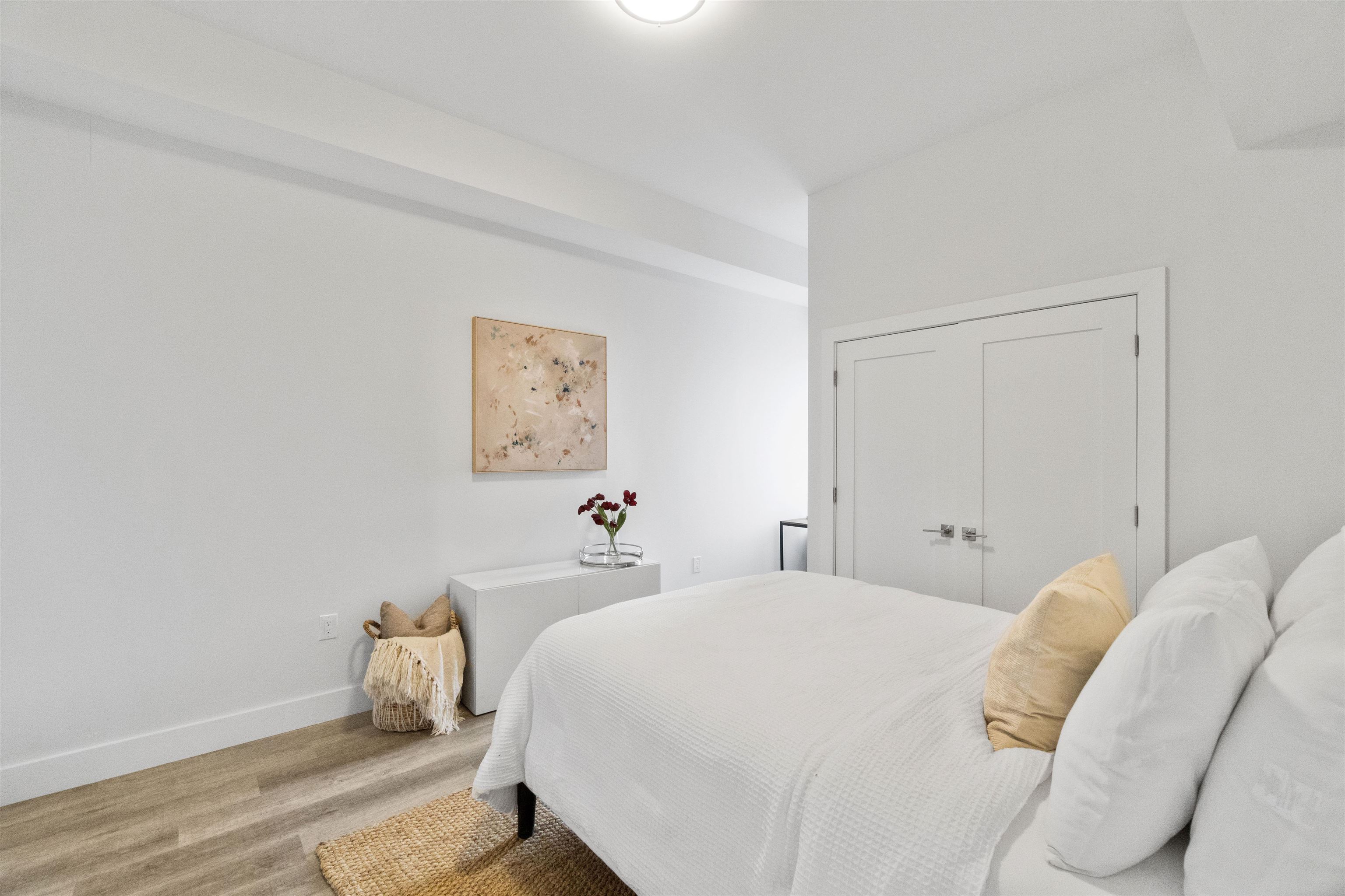 412 WHITON ST Unit: 706