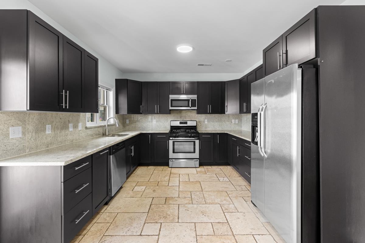 443-2 WHITON ST Unit: 2