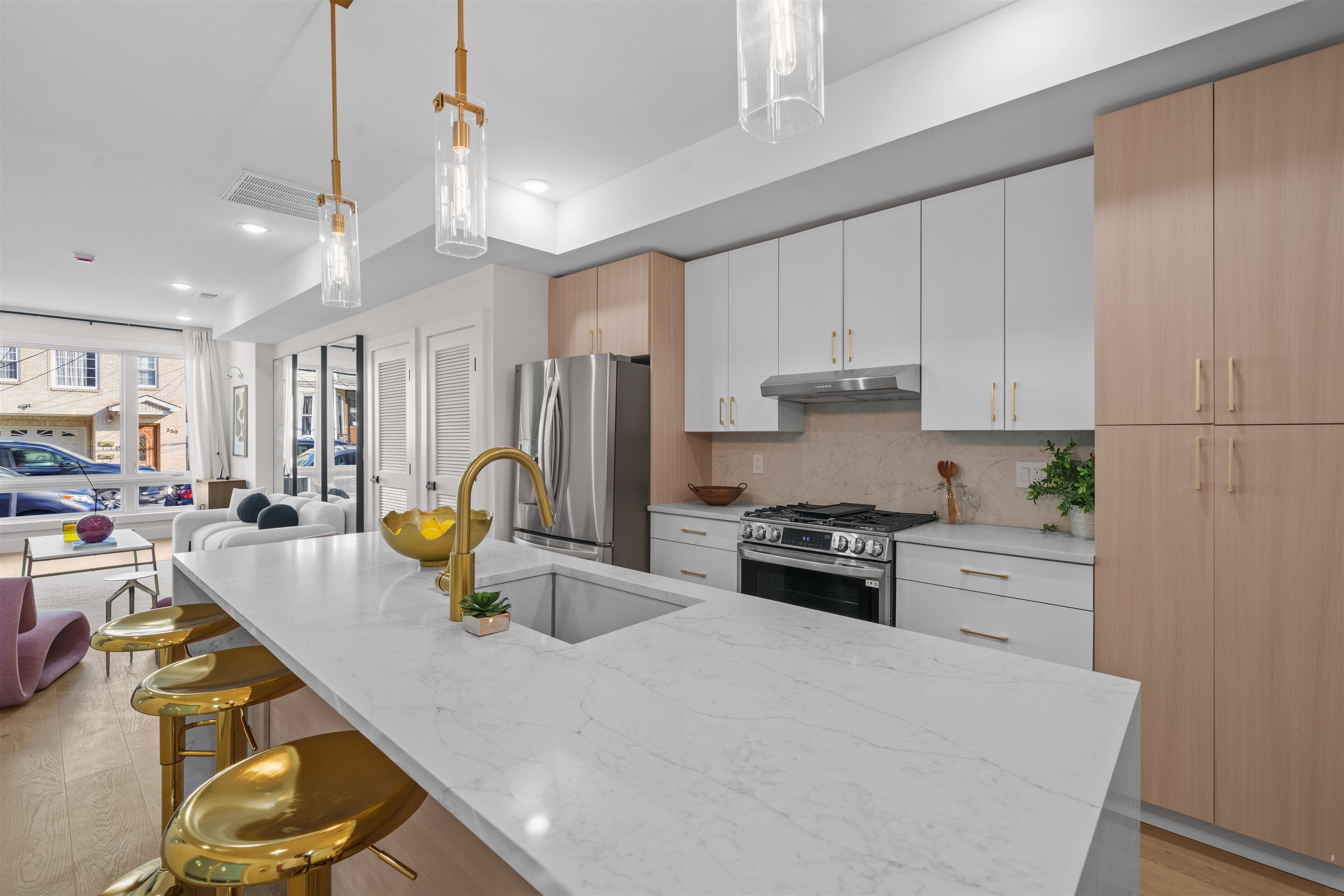 249.5 HALLADAY ST Unit: A