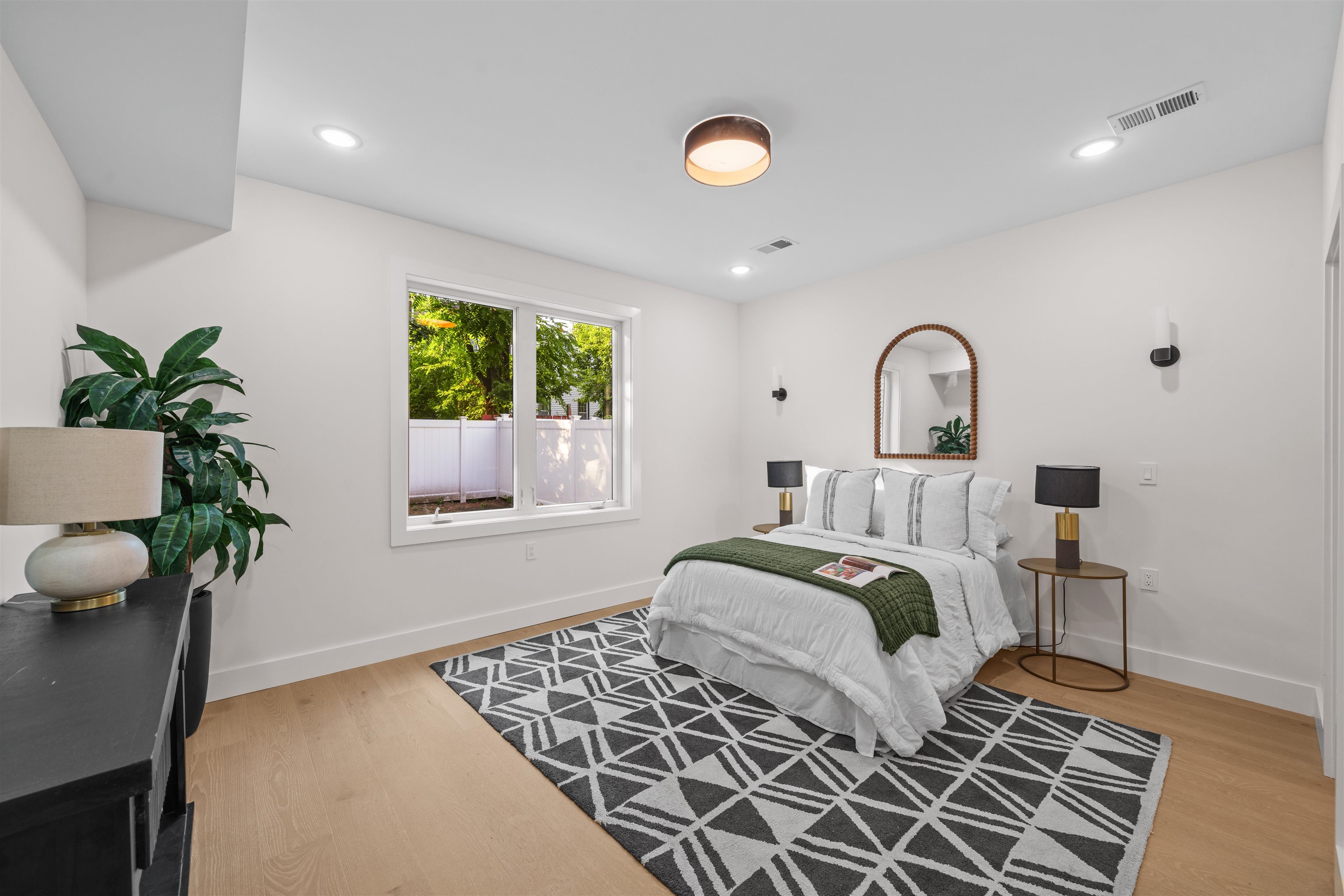 249.5 HALLADAY ST Unit: A