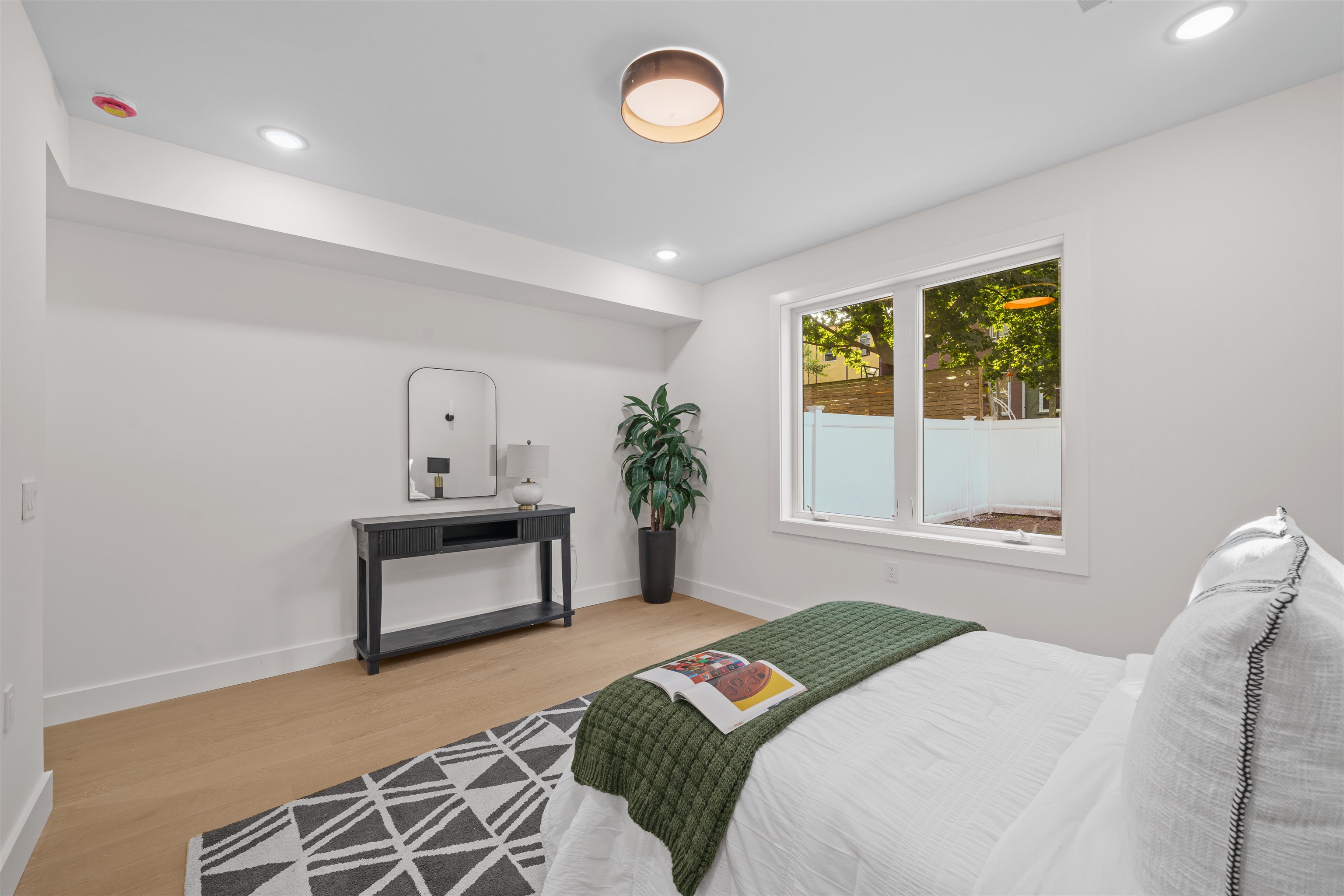 249.5 HALLADAY ST Unit: A