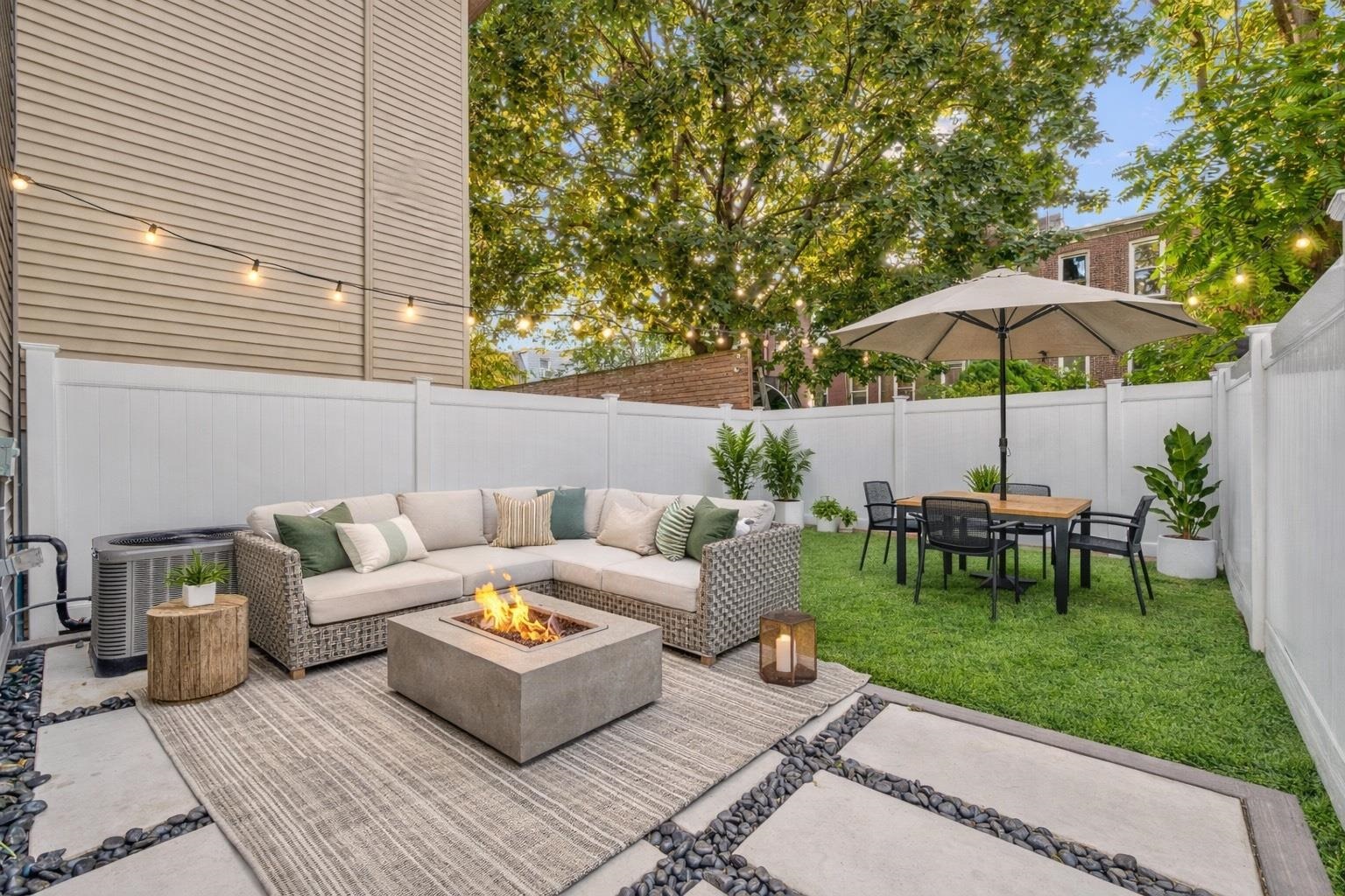 249.5 HALLADAY ST Unit: A