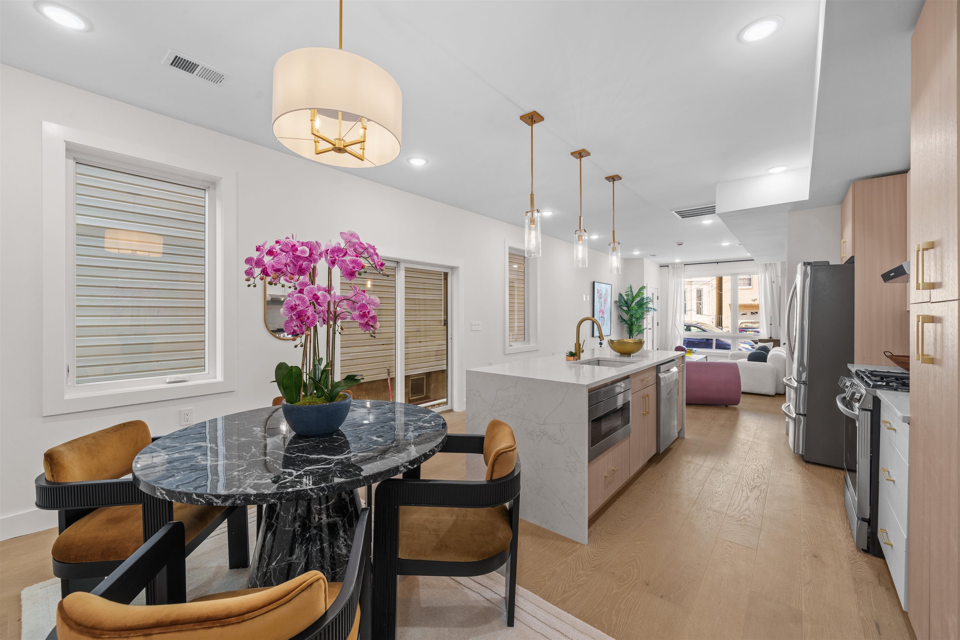 249.5 HALLADAY ST Unit: A