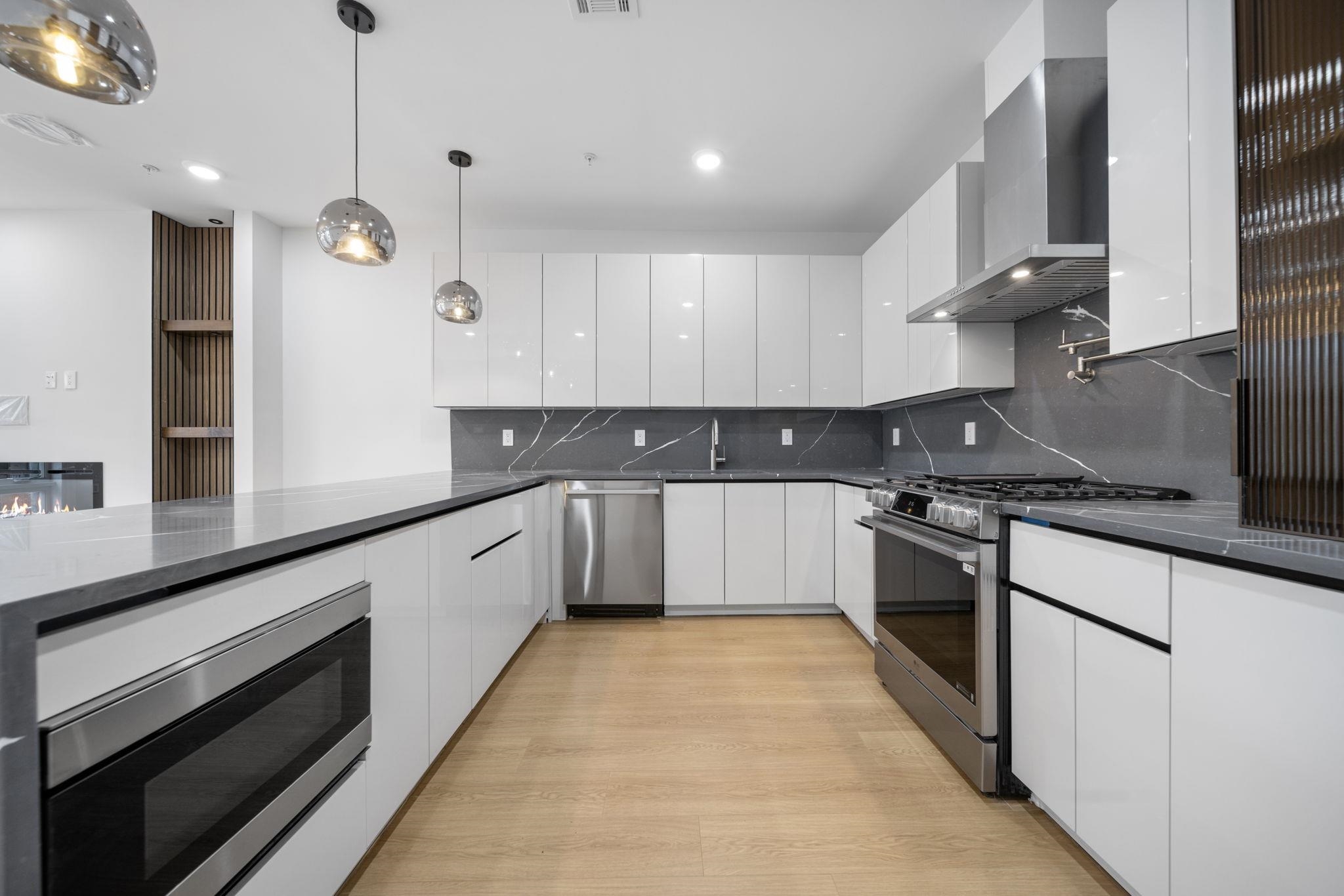 3447 JOHN F KENNEDY BLVD Unit: 2
