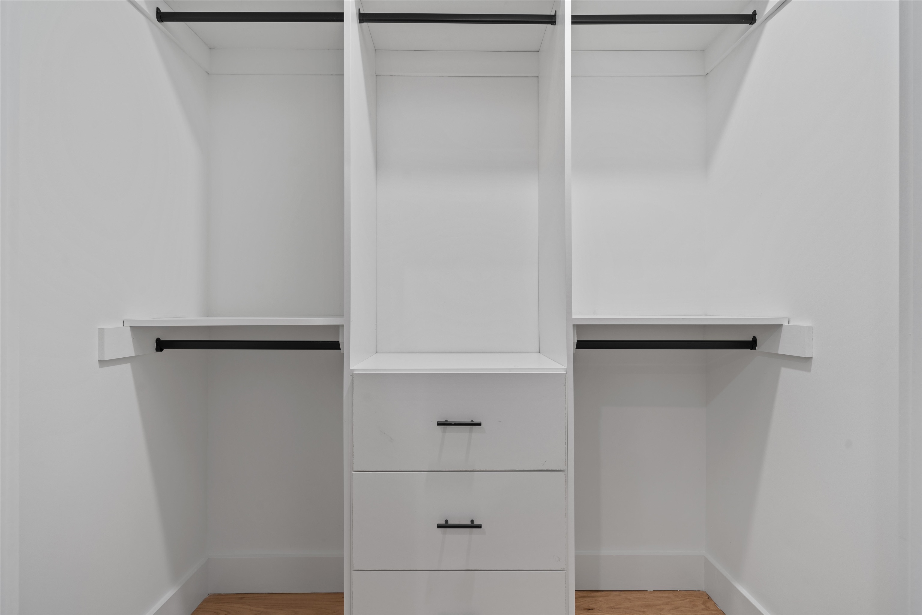 30 CAMBRIDGE AVE Unit: 3